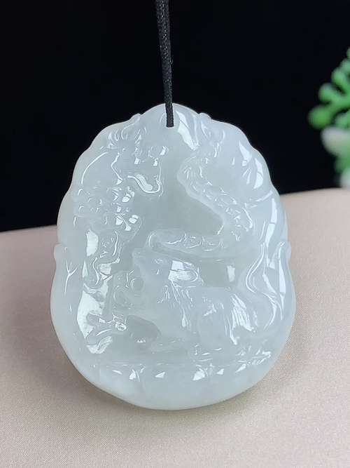 冰种生肖鼠牌，灵鼠运财，无裂，尺寸33-25.2-5.5mm，L22yaf