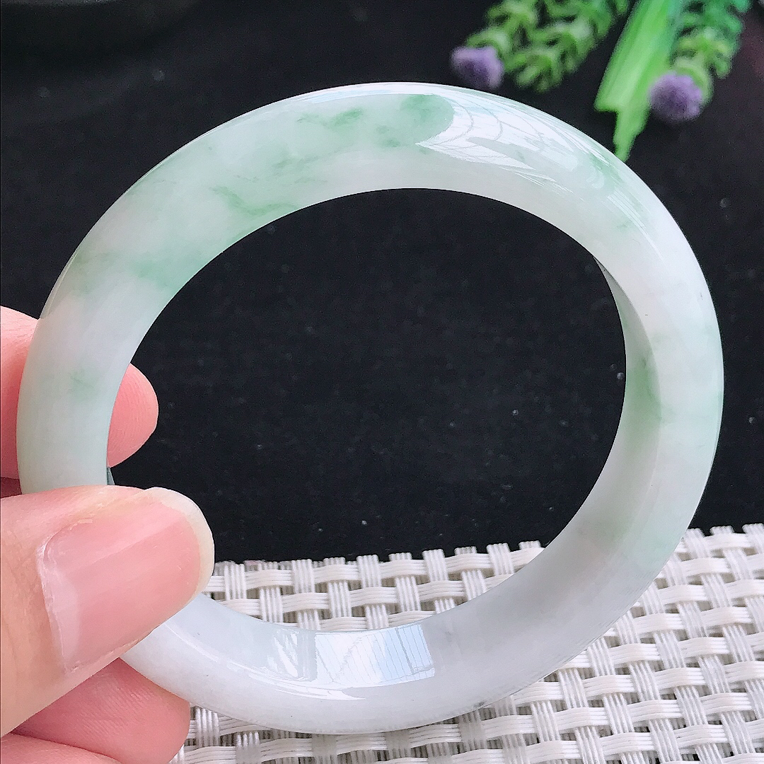 实拍A货翡翠55.5/12.6/8.5平安镯老坑精美温润飘花手镯宽边玉手镯