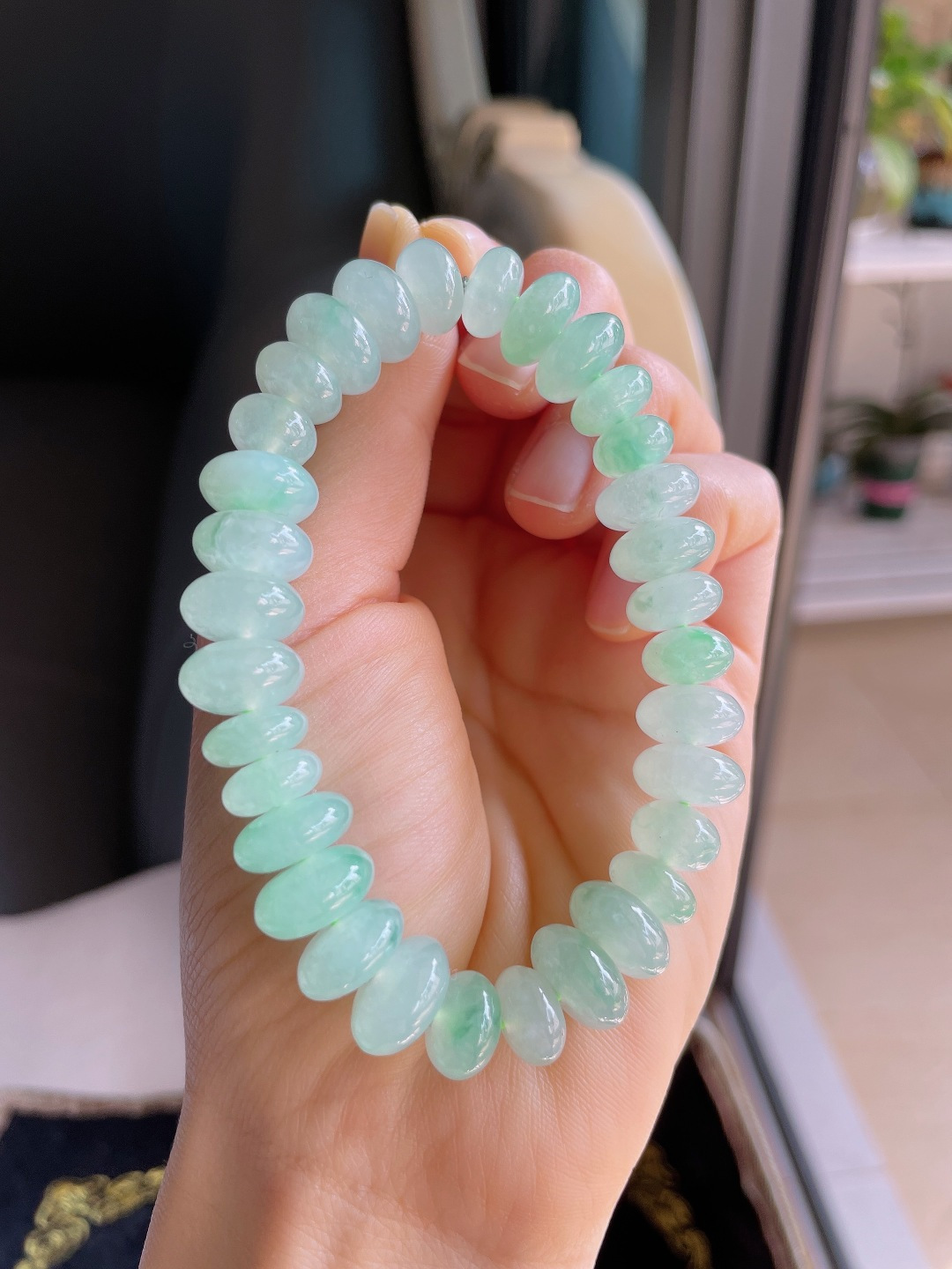 天然翡翠A货，冰晴底算盘珠手串，尺寸：12mm。【编3790】