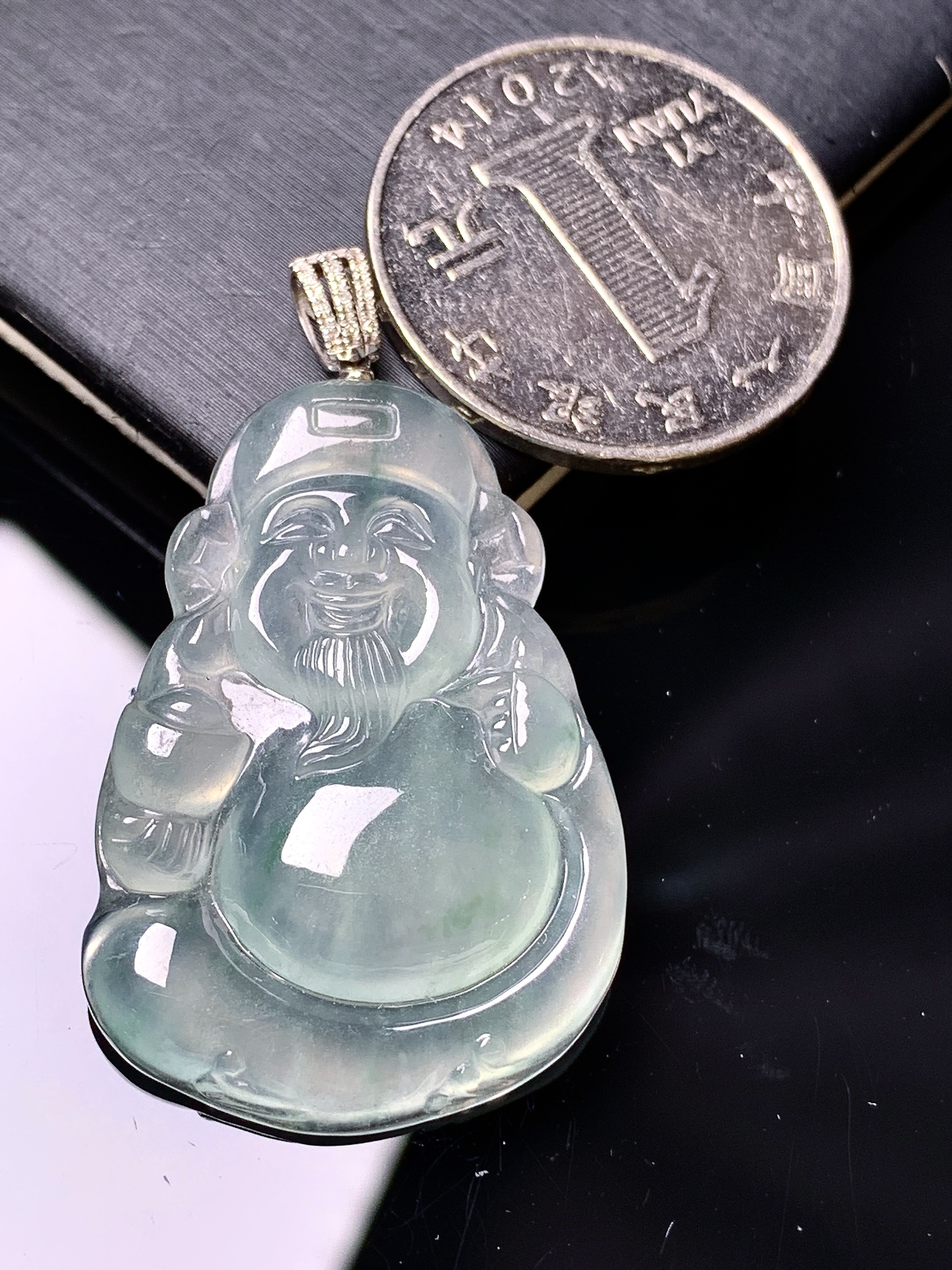 18k金镶嵌冰种财神吊坠 玉质细腻 色泽艳丽清新 整体尺寸42*24.5*4.8 f1