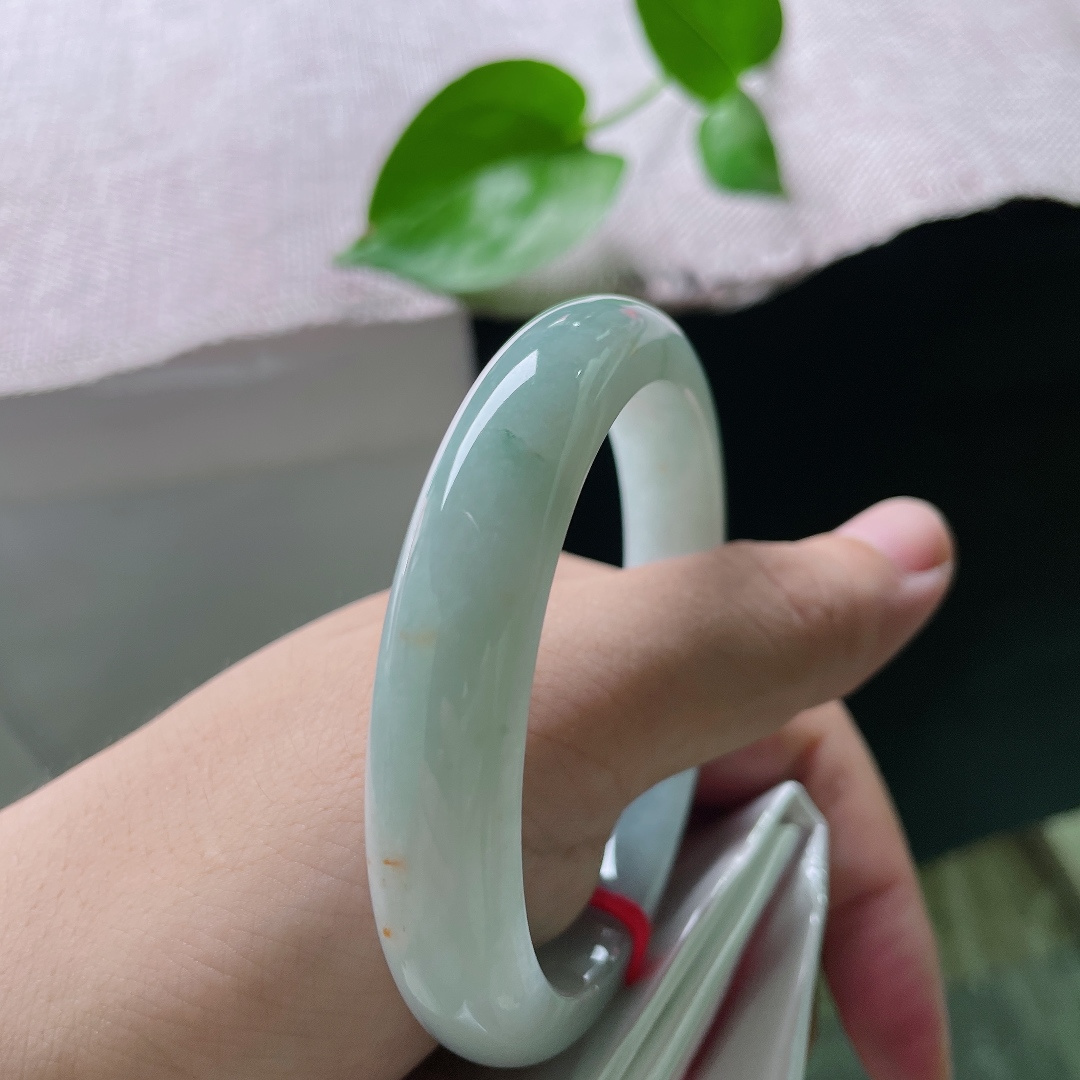 57/11.5/7.8蓝底正圈，水润细腻，清雅苑苑，贵气，洒金，无裂，ss54061a