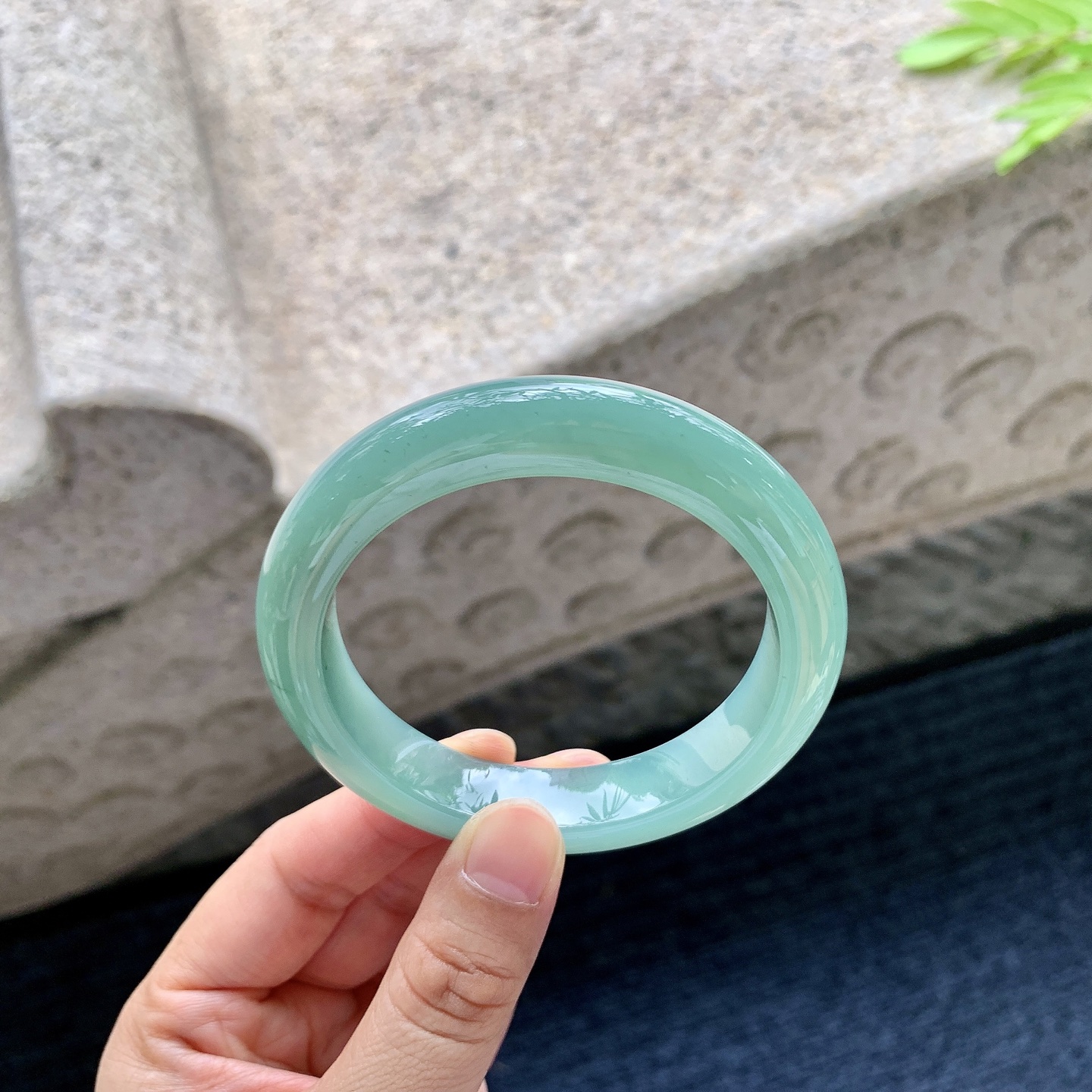 正圈55 细糯油绿，水润，种老，细腻，无裂