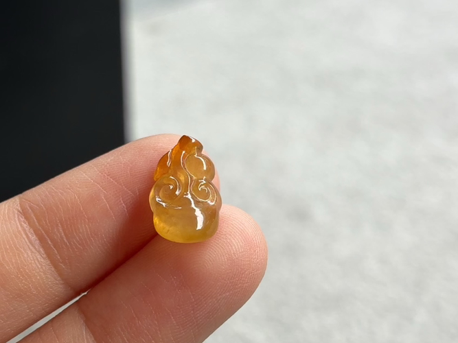 ️ 黄如意