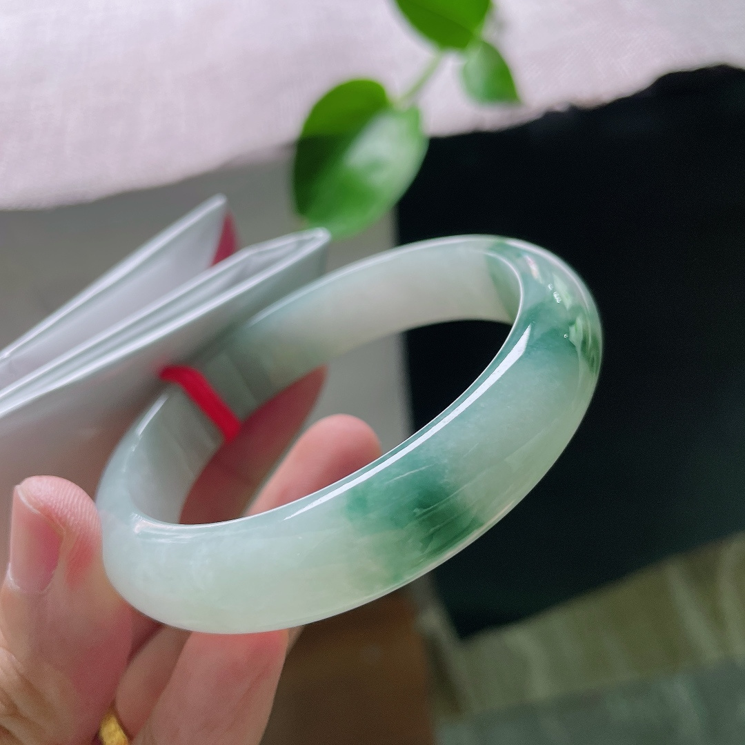 飘花正圈，水润细腻，婉间风华，典雅贵气，无裂，ss54243a