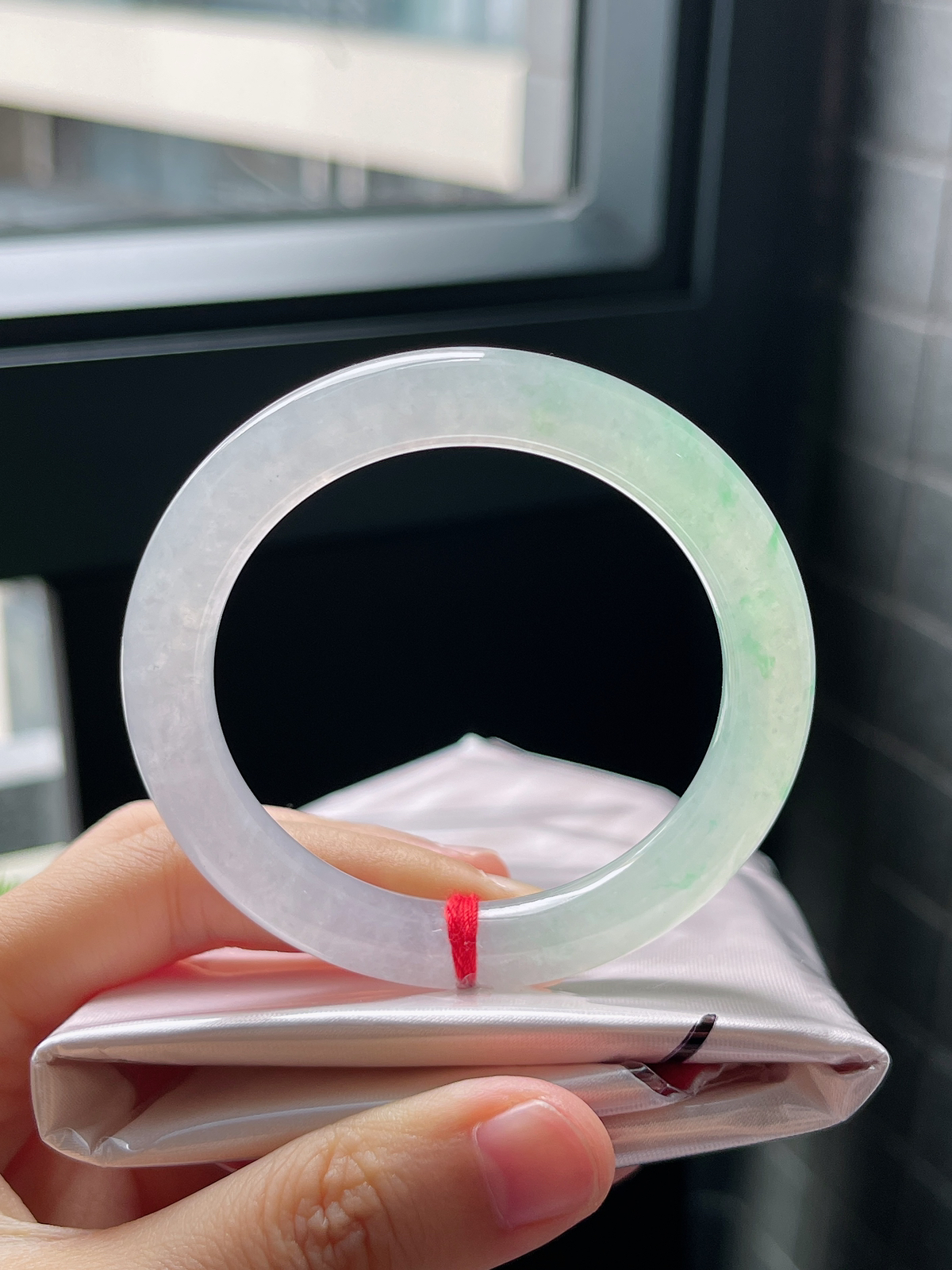 圈口50.2，冰飘花翡翠美人条手镯