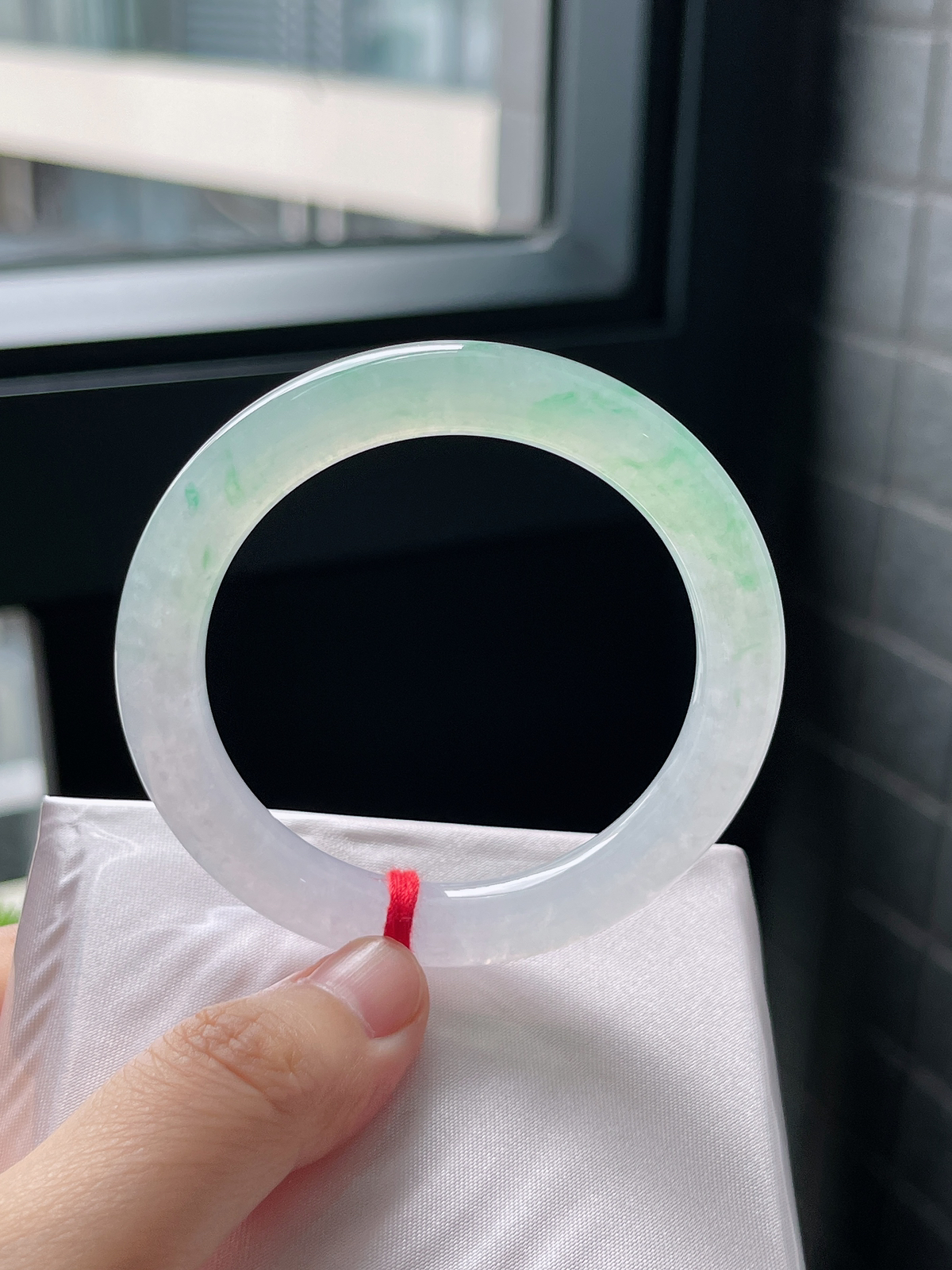 圈口50.2，冰飘花翡翠美人条手镯