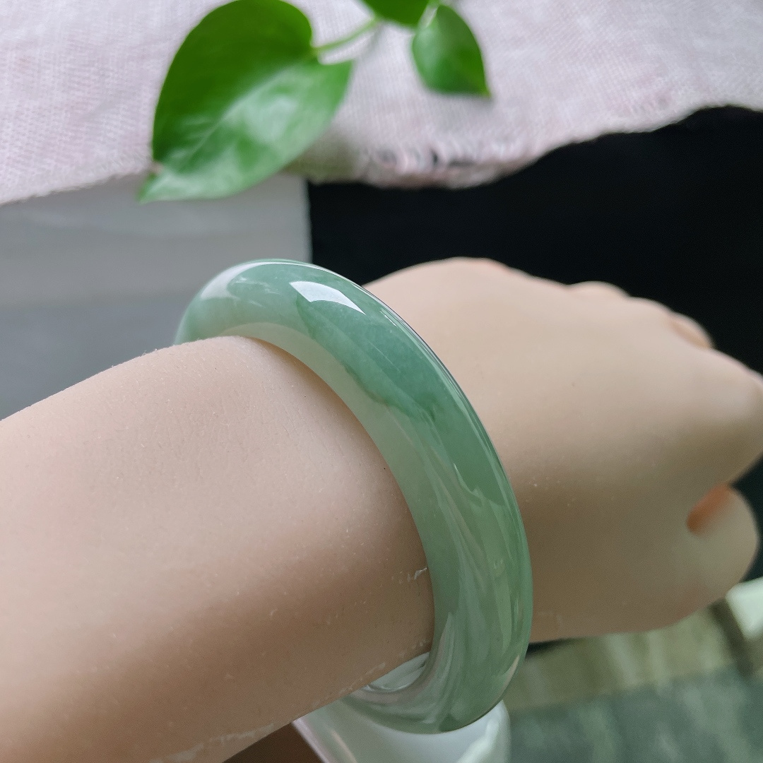 油青正圈，水润细腻，清雅苑苑，贵气，有纹，ss54232a