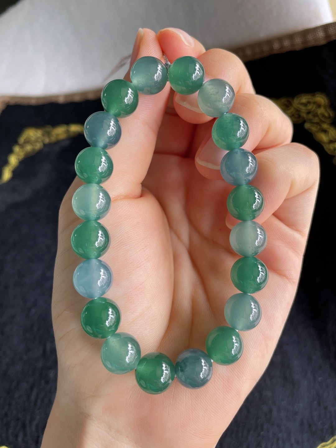 天然翡翠A货，冰蓝水多宝手串，尺寸：10mm。【编2996】