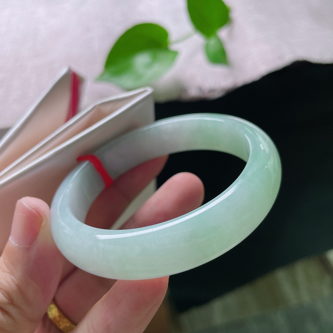 53/12.4/7.7果绿正圈，细腻，半山水有相逢，意境感满满，甜美，无裂，ss54923a