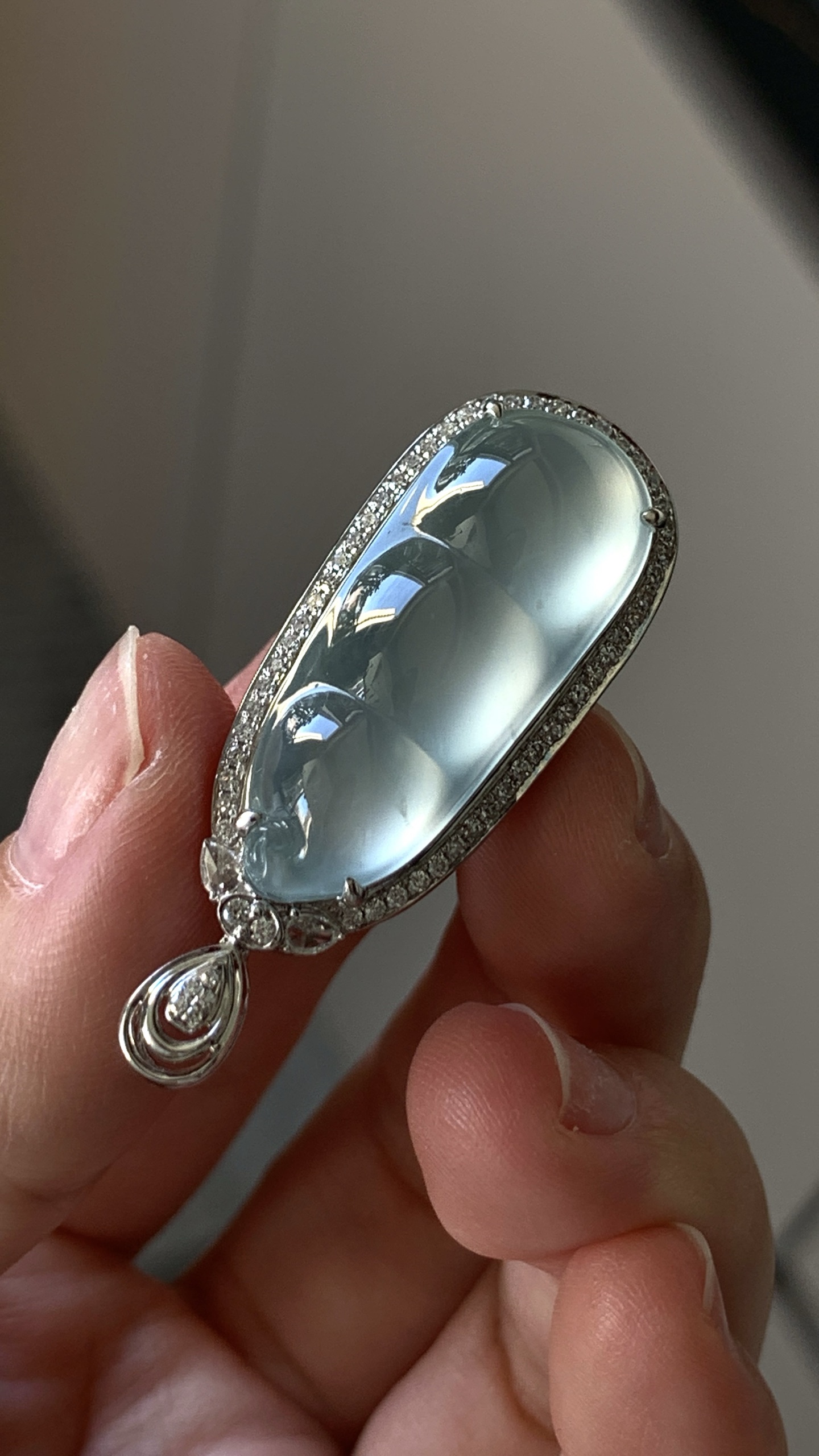 ️【18k金镶嵌福豆吊坠】冰润水透，种老细腻起荧尺寸：成品：38.1*14.5*8.8，裸石：26