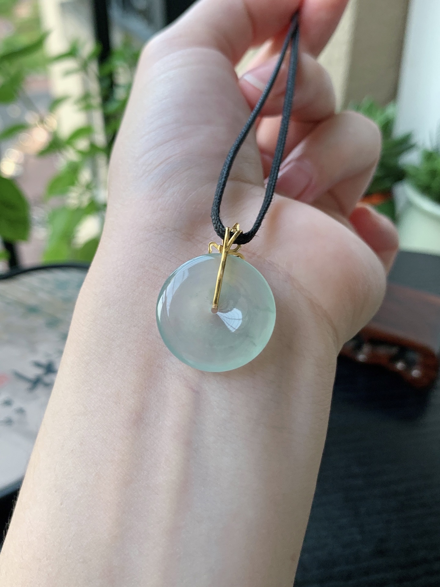 18k金镶嵌老坑冰种胶感白月光飘花平安扣吊坠 裸石尺寸:21.6-3.8mm