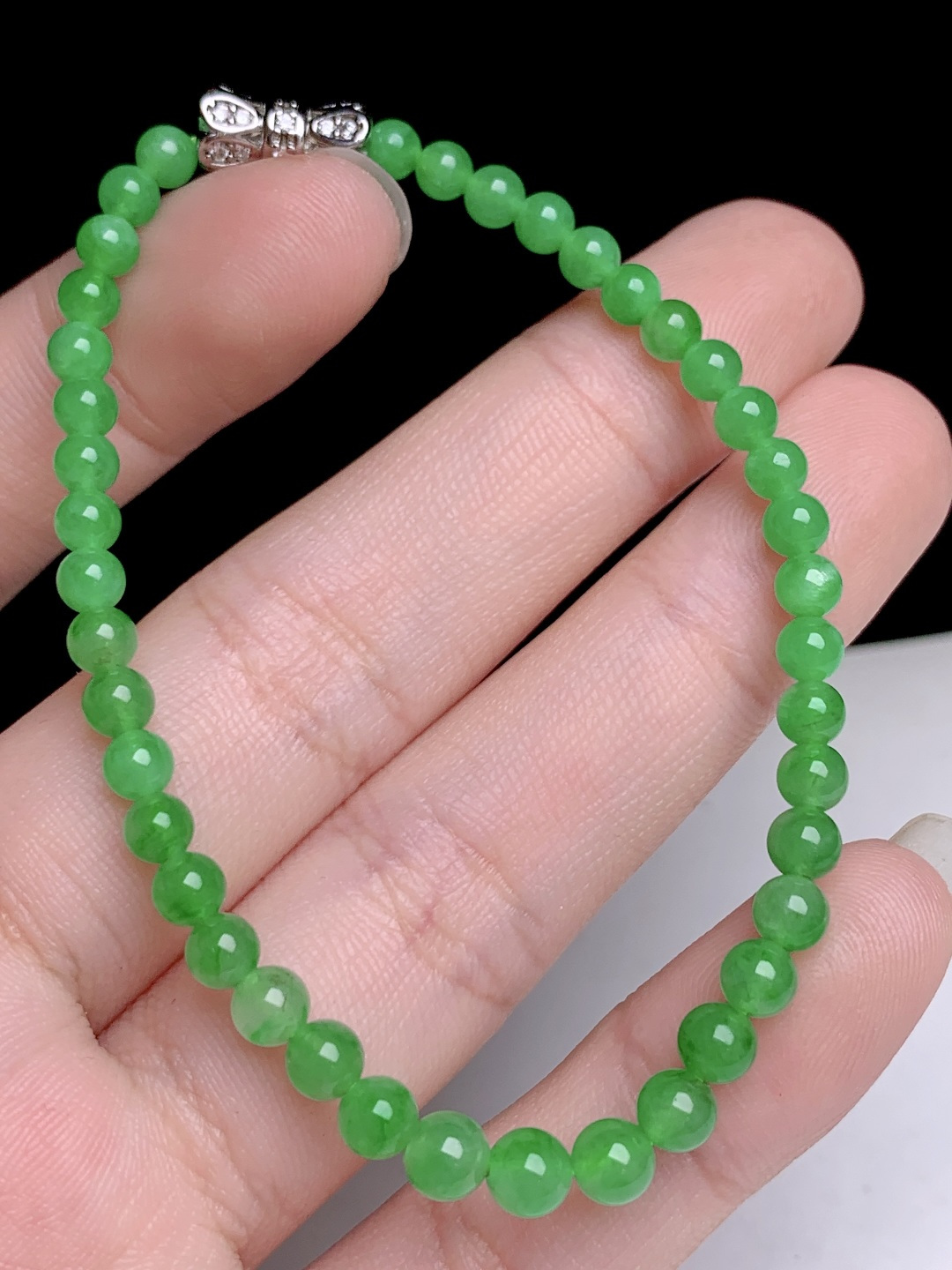 冰阳绿珠子手串，4.8