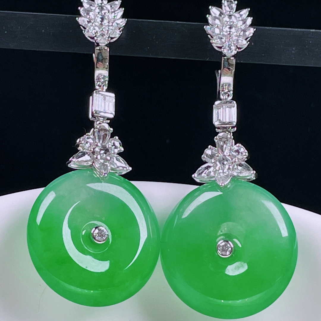 ️冰绿耳坠，老种起光，细底通透，尺寸：裸石44.5裸石19/4.9mm0622