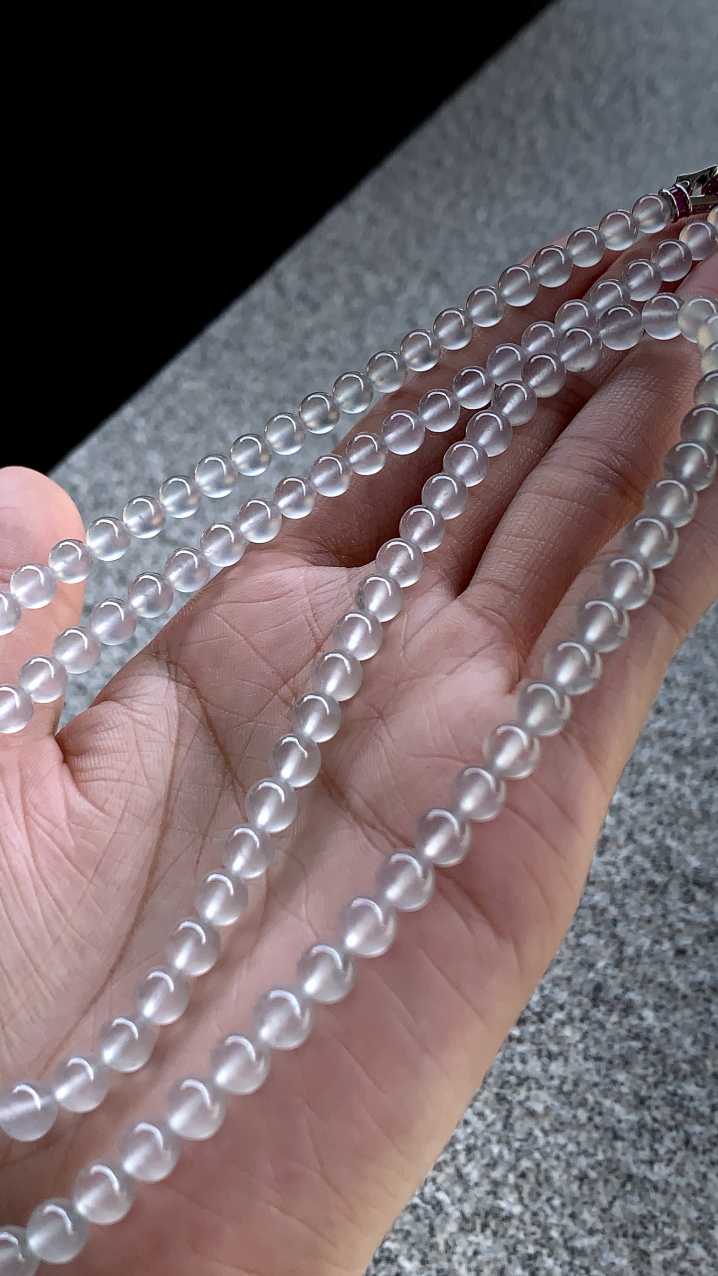 ️ 珠链 尺寸：5.8/5mm 共117颗 冰润澄澈，珠韵雅致灵动