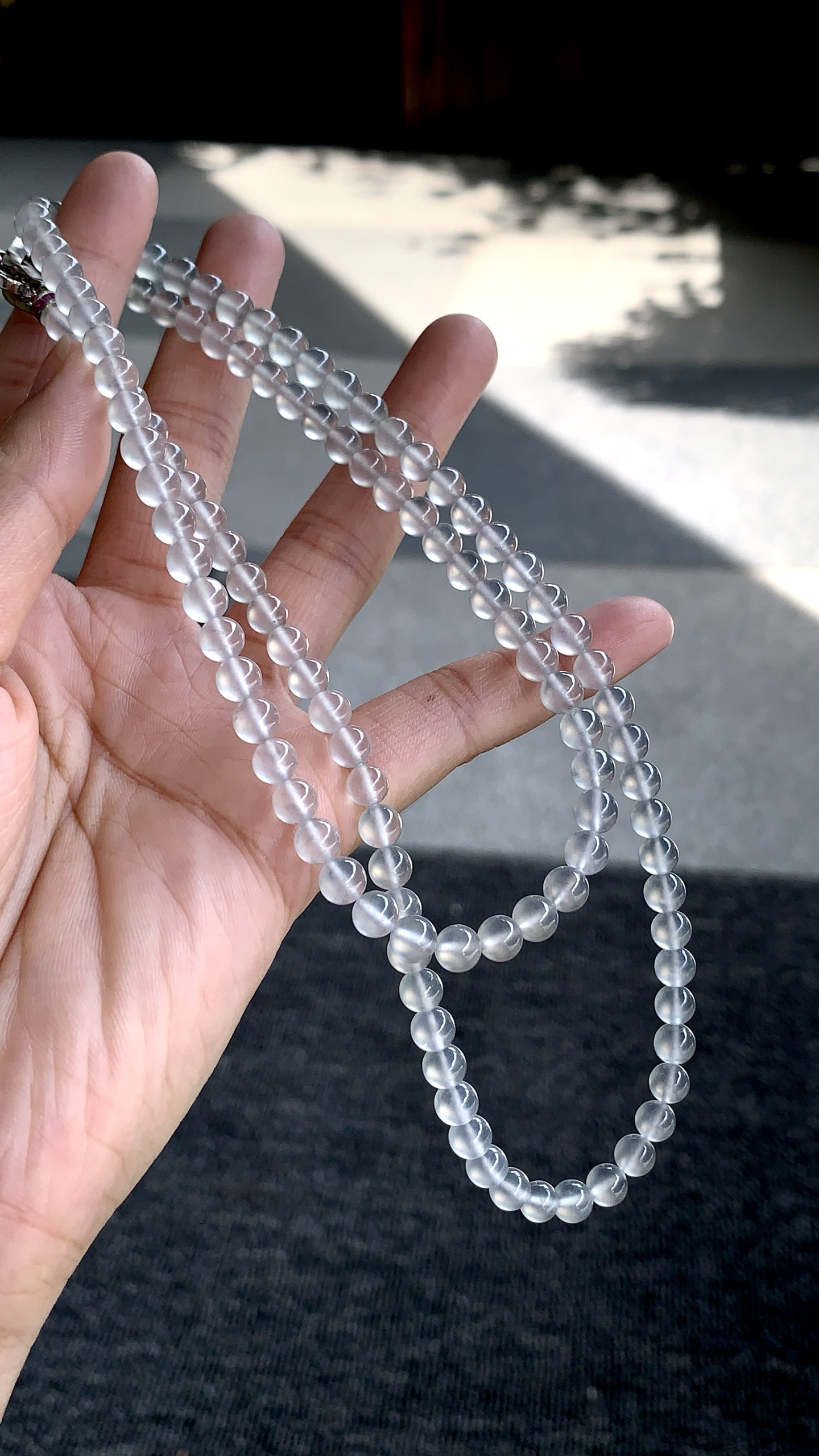 ️ 珠链 尺寸：5.8/5mm 共117颗 冰润澄澈，珠韵雅致灵动