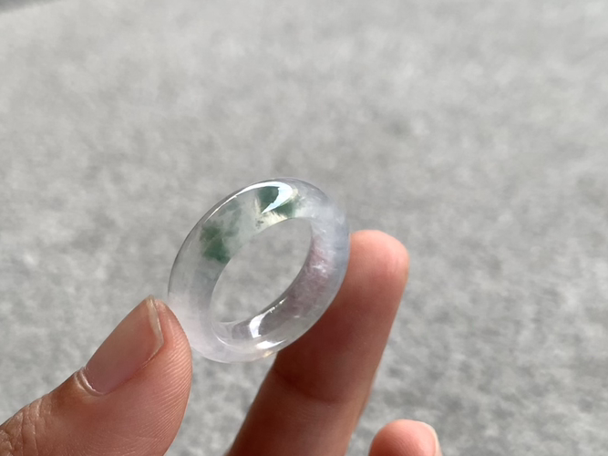 ️ 飘彩戒圈 尺寸：6.6×4.4mm，直径16.9mm，圈口15