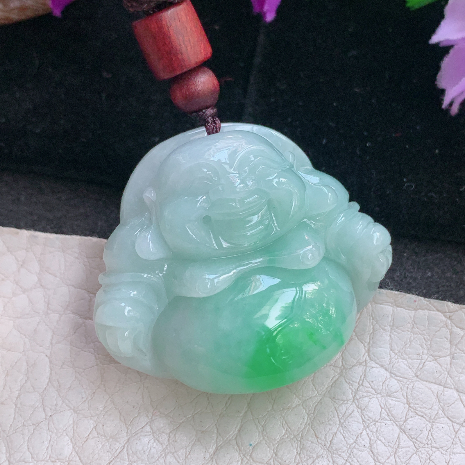 zen自然光33.8*39*13.8缅甸翡翠飘绿大佛公吊坠白底青弥勒佛项坠