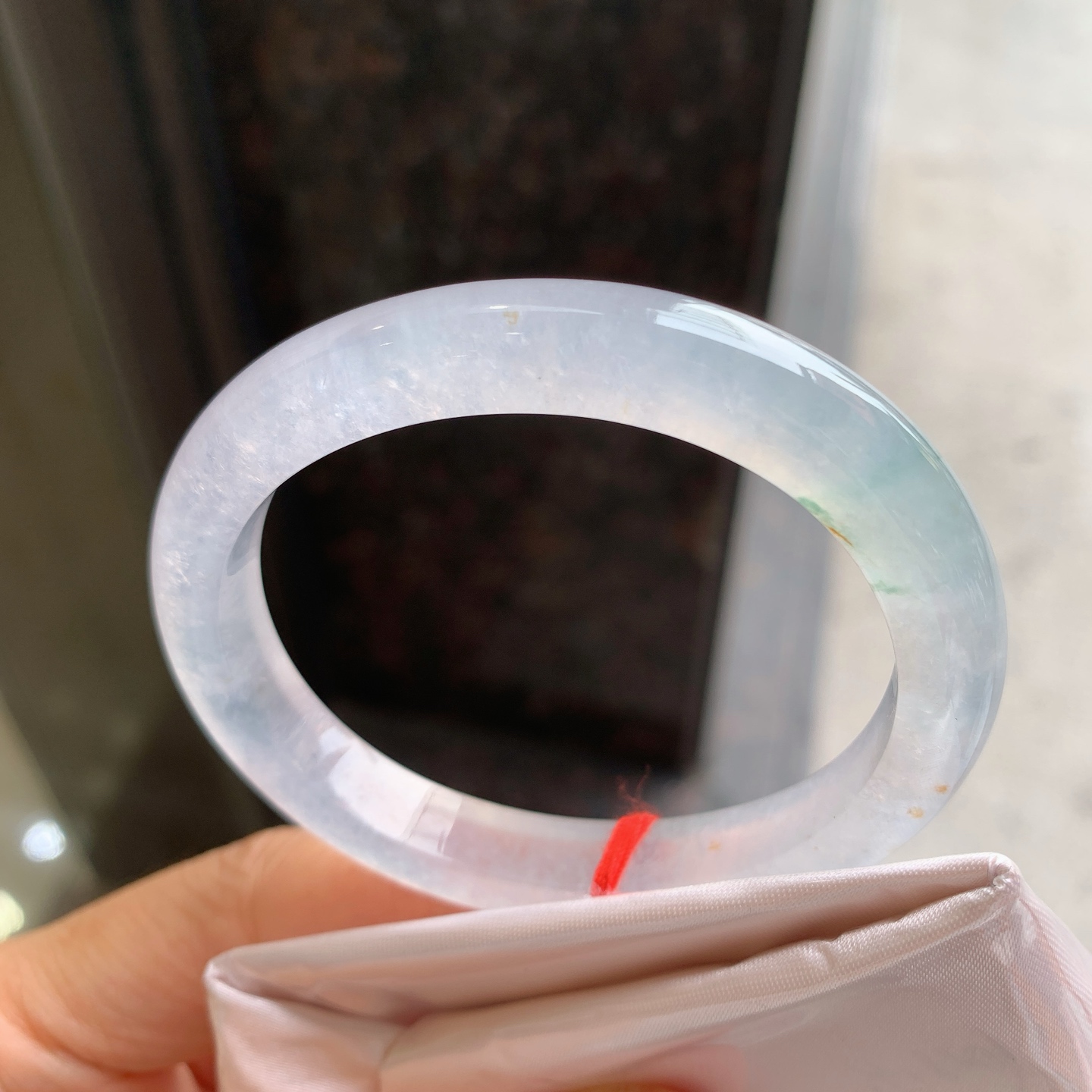 贵妃冰飘花 无裂，起荧光