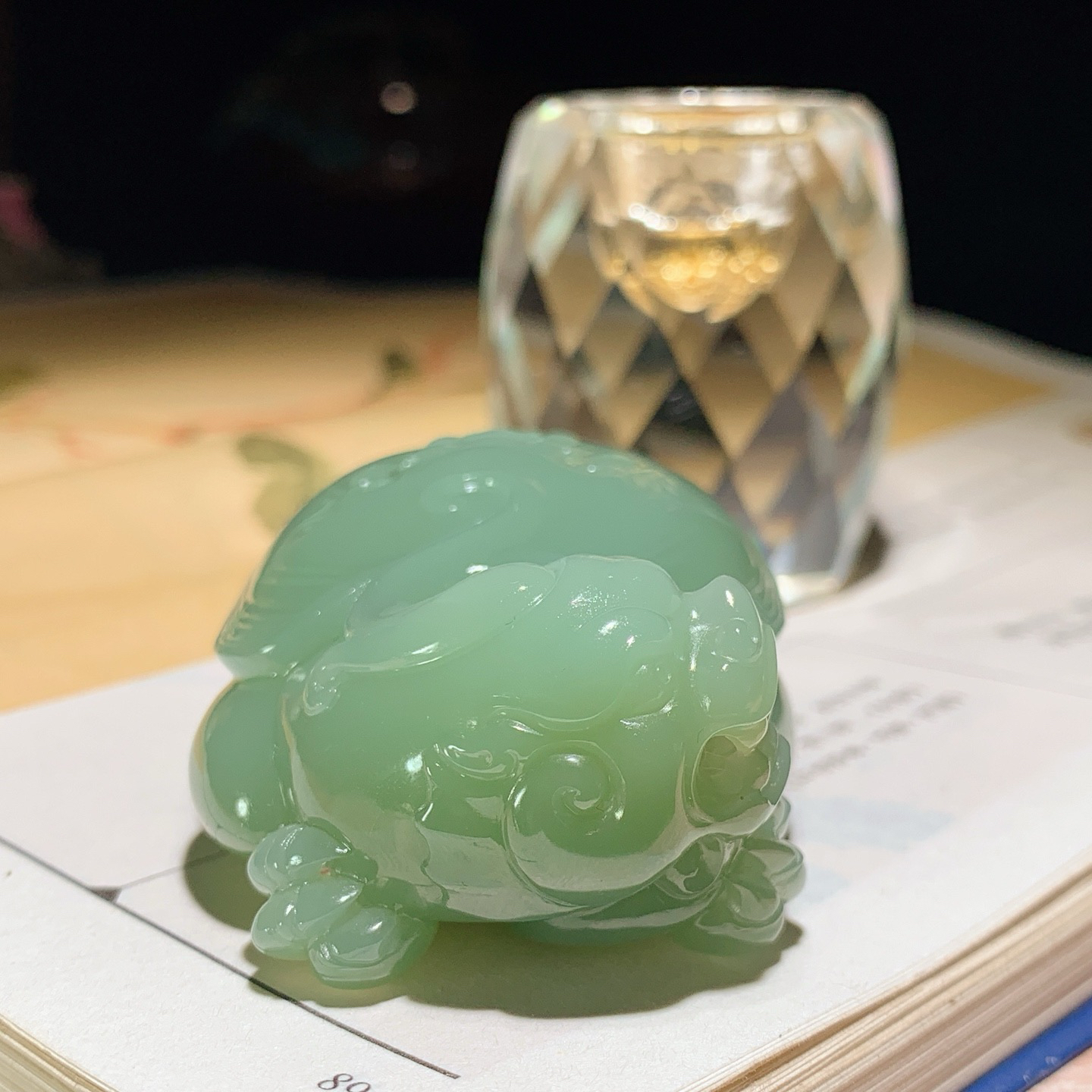 收藏级！和田玉粉青俄罗斯碧玉猫眼龙龟把件！尺寸63/39/25重113.5克 玉质细腻油润。手推出油。佩戴高端典雅。lt26623