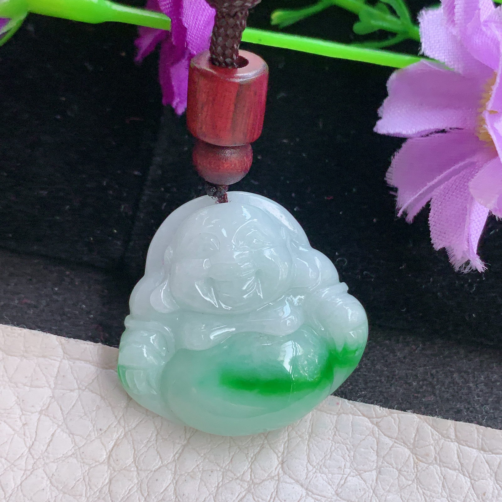 zen自然光27*28.5*6.8缅甸翡翠飘阳绿佛公吊坠白底青弥勒佛项坠