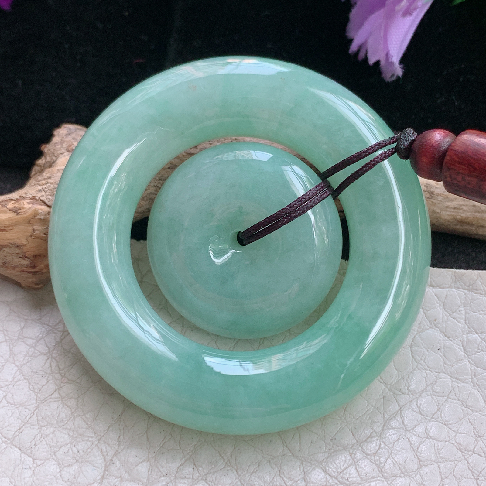 zen自然光48.7*这0缅甸翡翠淡绿子母扣项坠厚装平安扣