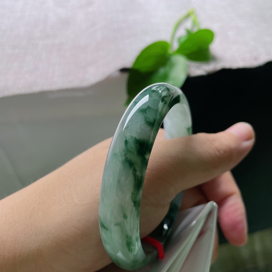 57.9/13.1/7.3飘花正圈，种老水足，繁花似锦觅安宁，贵气，无裂。ss55174a