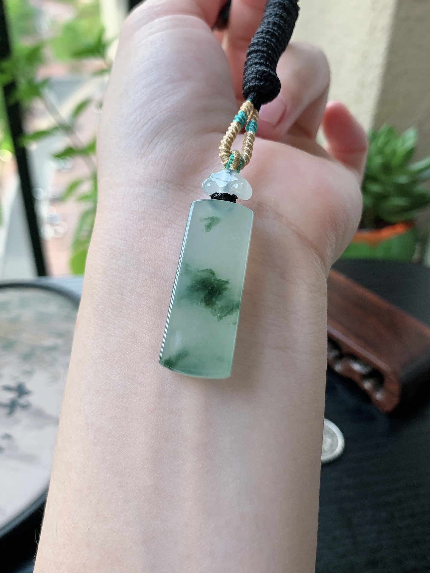 老坑冰种胶感飘蓝花无事牌吊坠裸石尺寸:35.3-14-5.6mm