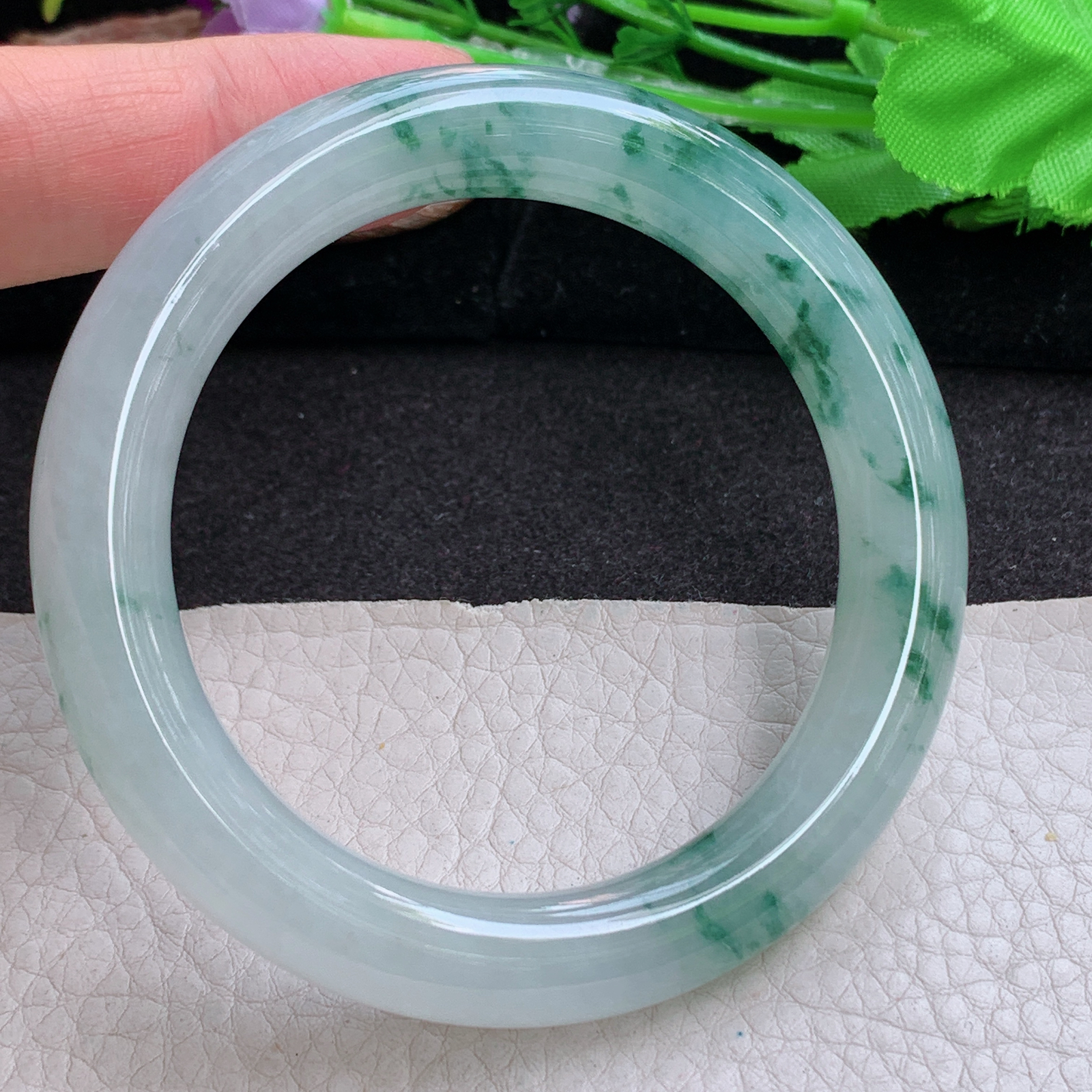 js收藏款54*10.5*10美人镯 缅甸翡翠a货玉手镯 清爽冰飘花圆条玉手环