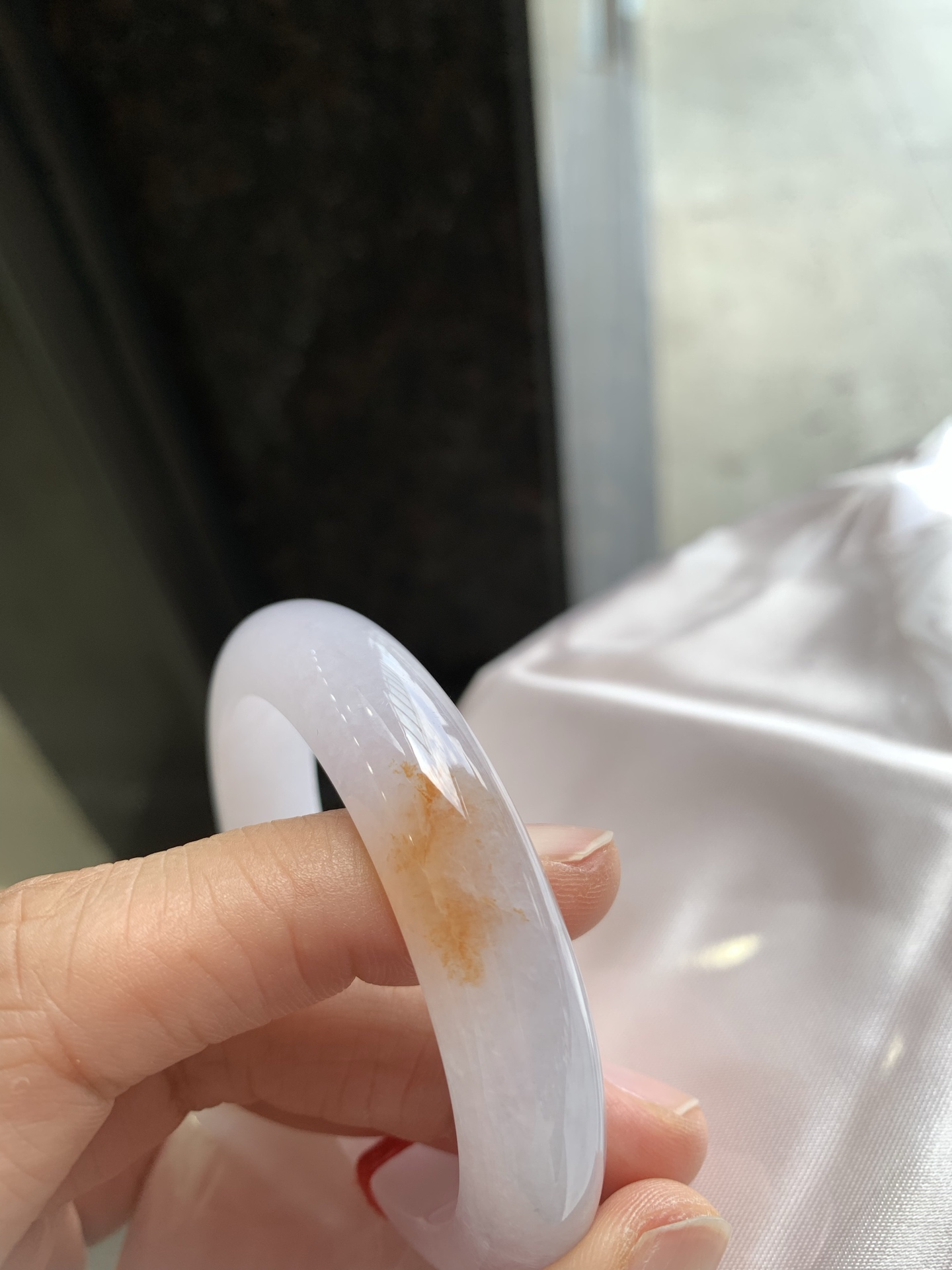 正圈黄翡 微细纹 尺寸：53.4/12.2/8.4 清爽