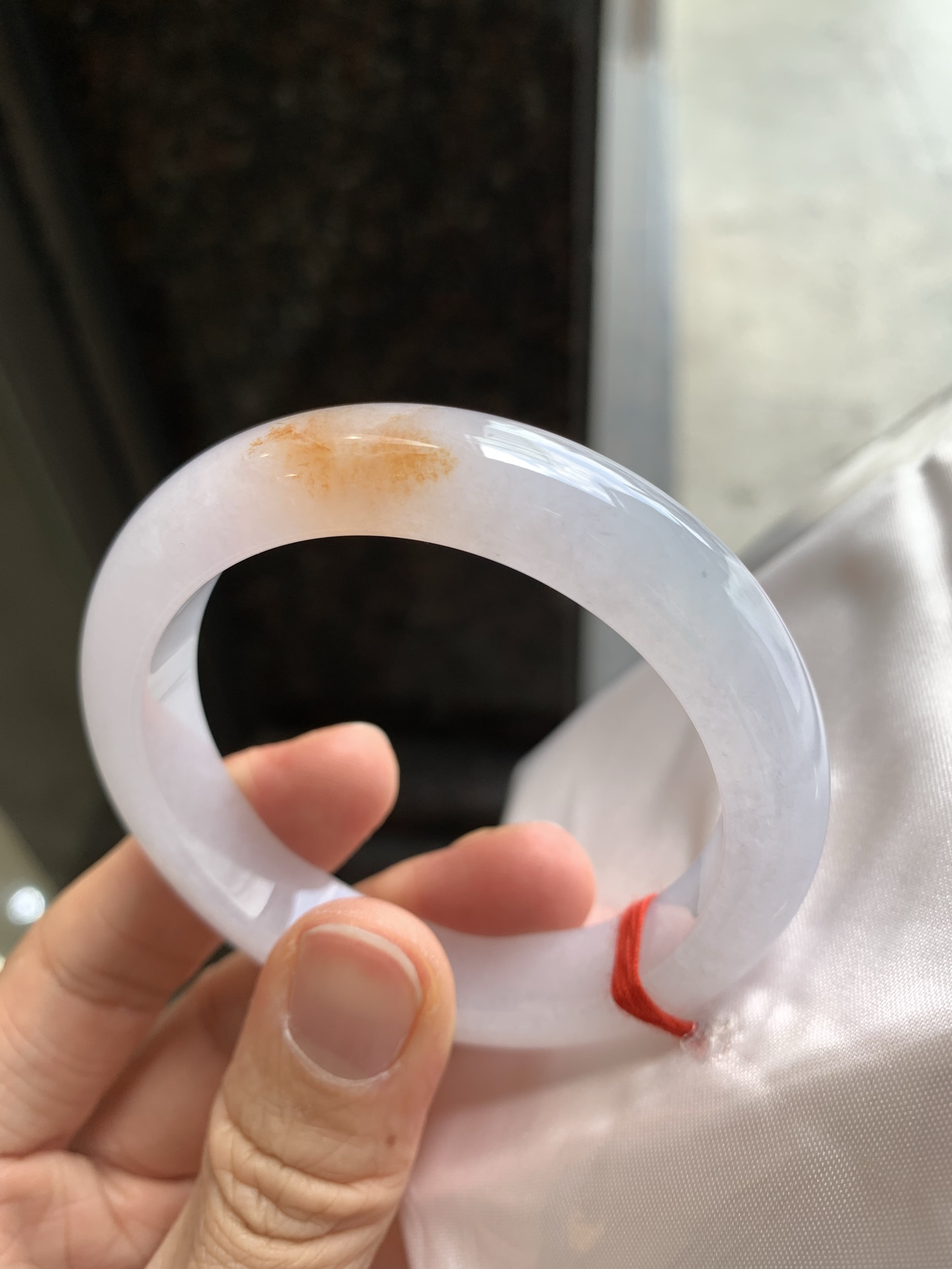 正圈黄翡 微细纹 尺寸：53.4/12.2/8.4 清爽