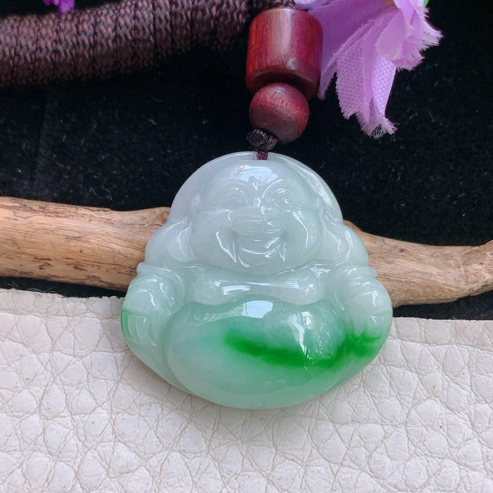 zen自然光27*28.5*6.8缅甸翡翠飘阳绿佛公吊坠白底青弥勒佛项坠