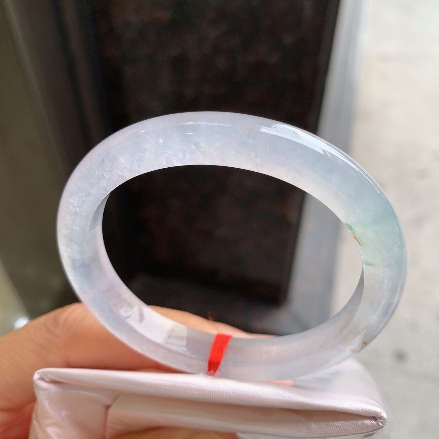 贵妃冰飘花 无裂，起荧光