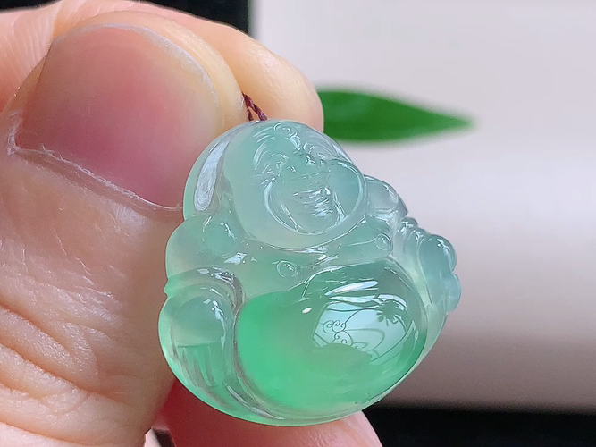 ️ 笑佛，无裂，尺寸22.4-20.6-5.8mm，包A附证书