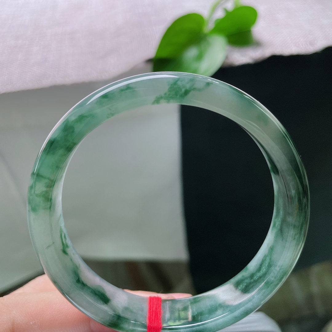 59.6/13.1/7.2飘花正圈，水润细腻，种老水足，繁花似锦觅安宁，典雅贵气，无裂，ss55175a