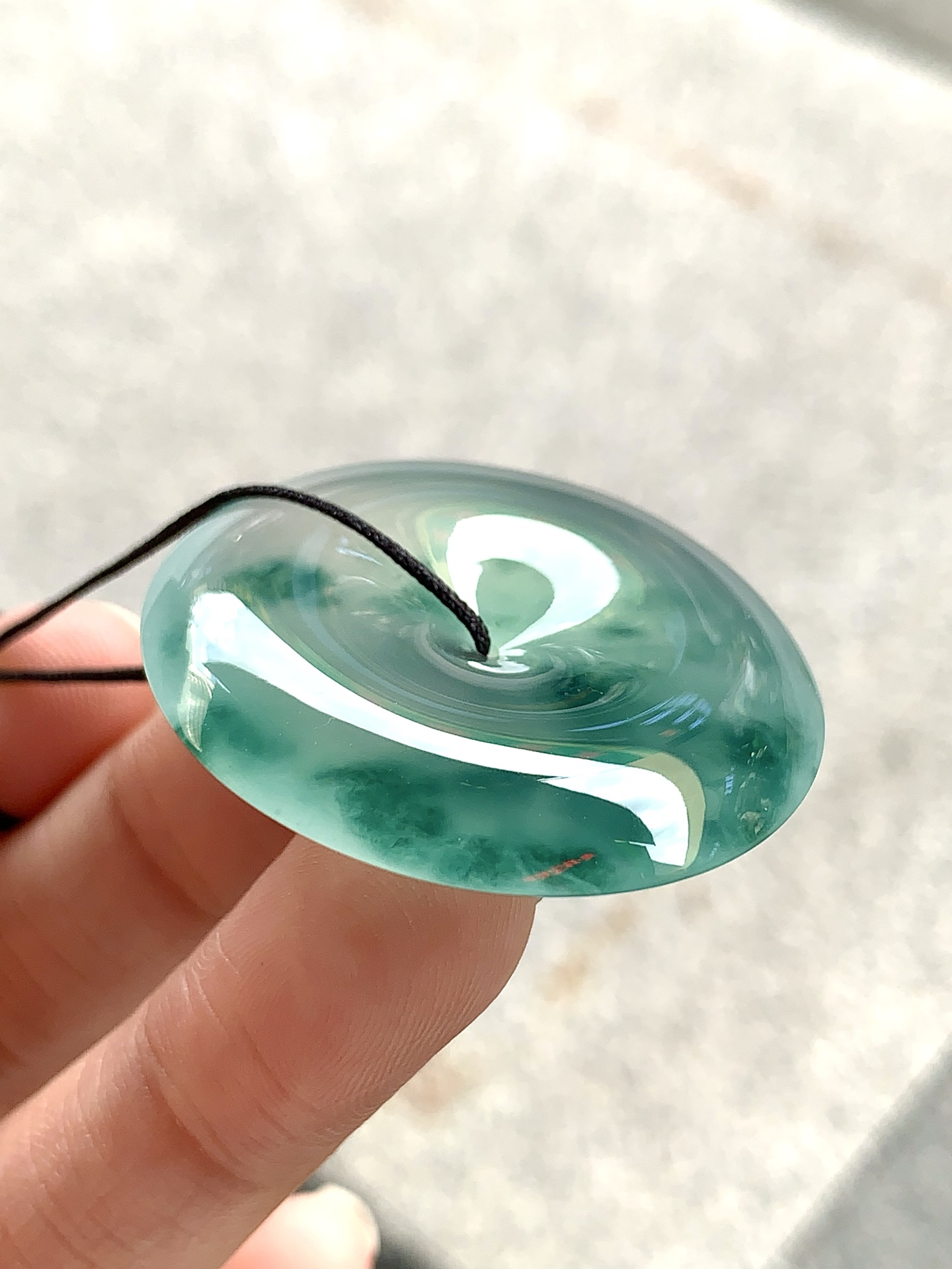 ️ 【飘彩平安扣】 尺寸：35.4×7mm 飘彩灵动，平安顺遂蕴福