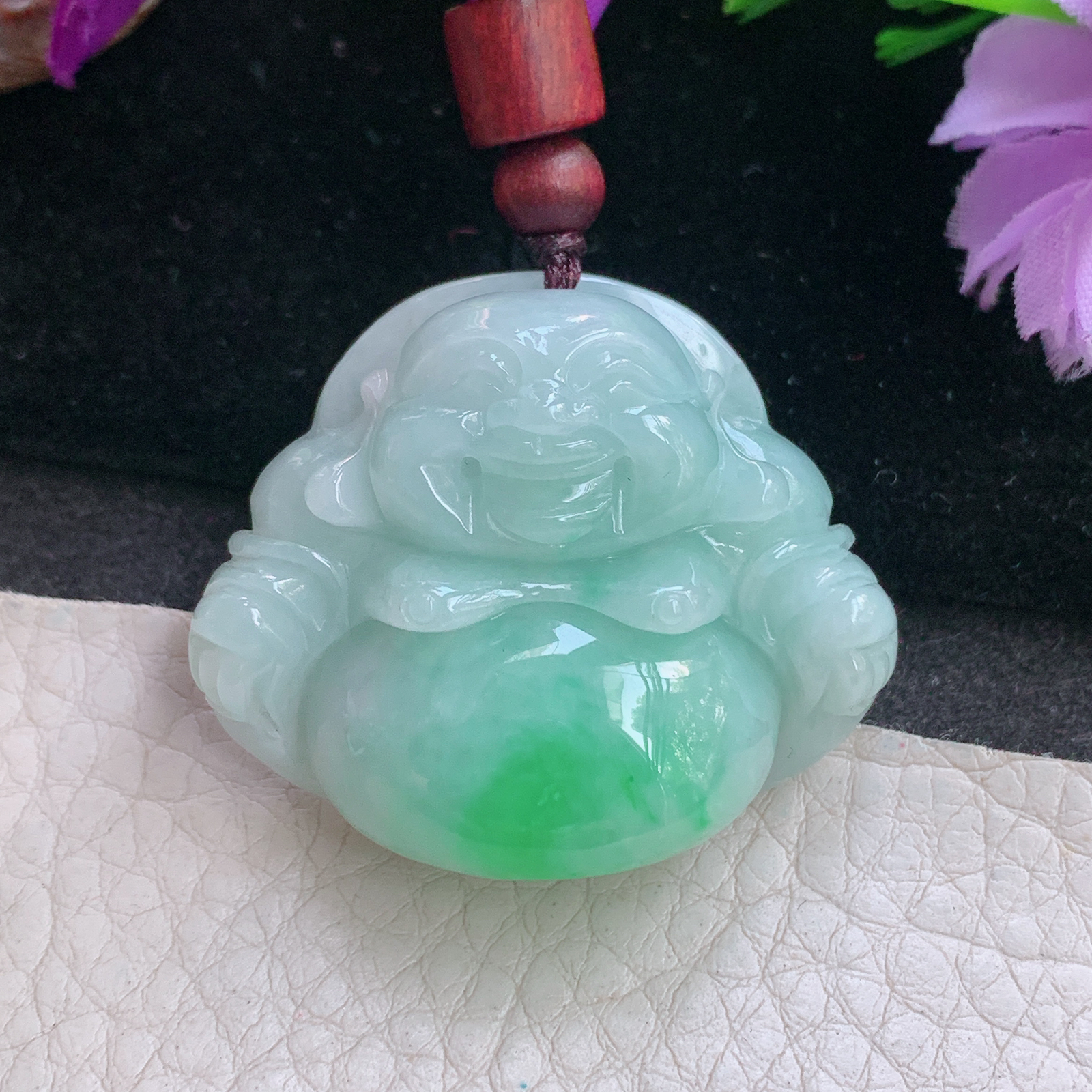 zen自然光33.8*39*13.8缅甸翡翠飘绿大佛公吊坠白底青弥勒佛项坠