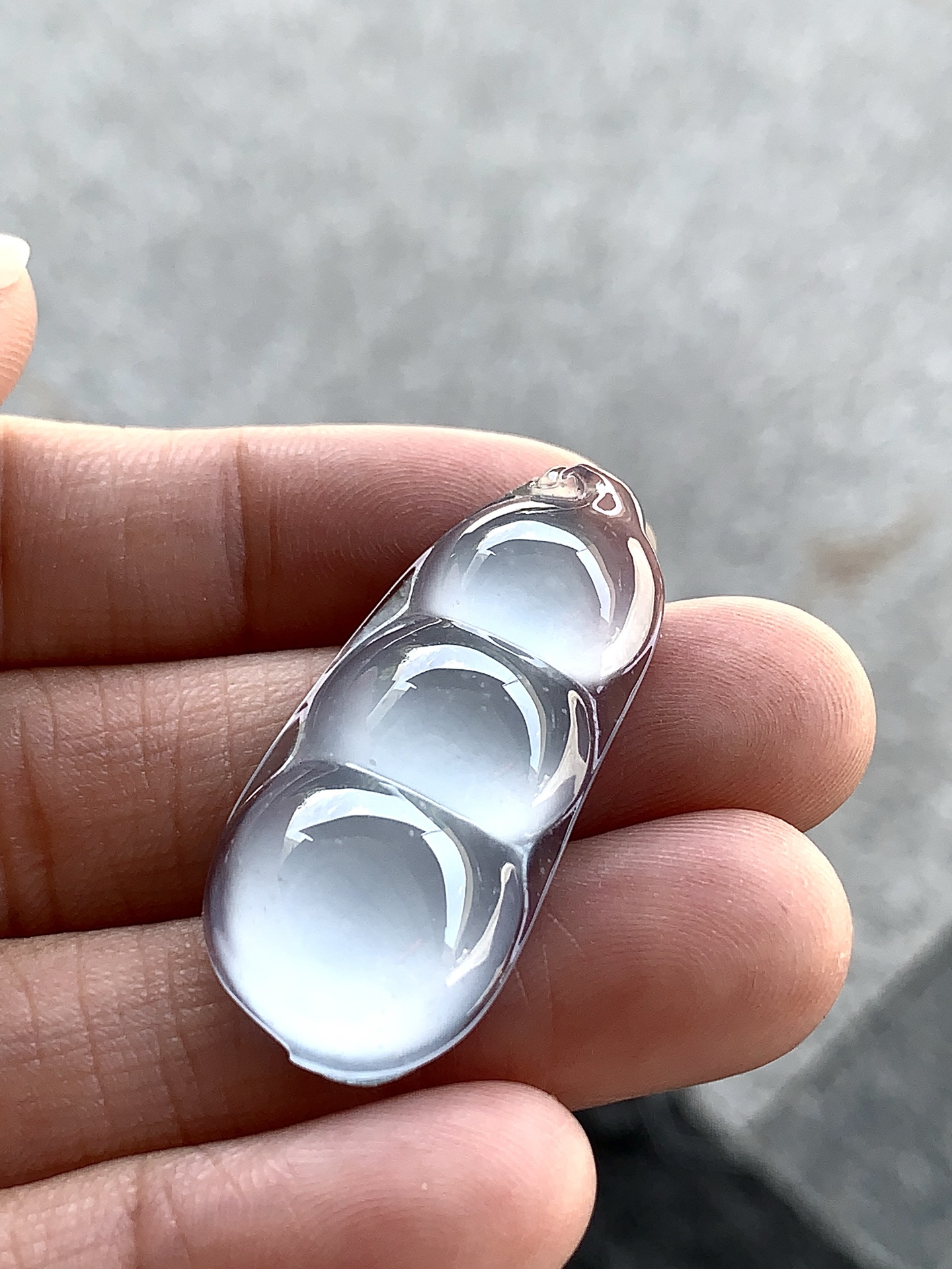 ️ 【冰种福豆】 尺寸：34.2×15.7×5.7mm 冰透莹润，福运绵长