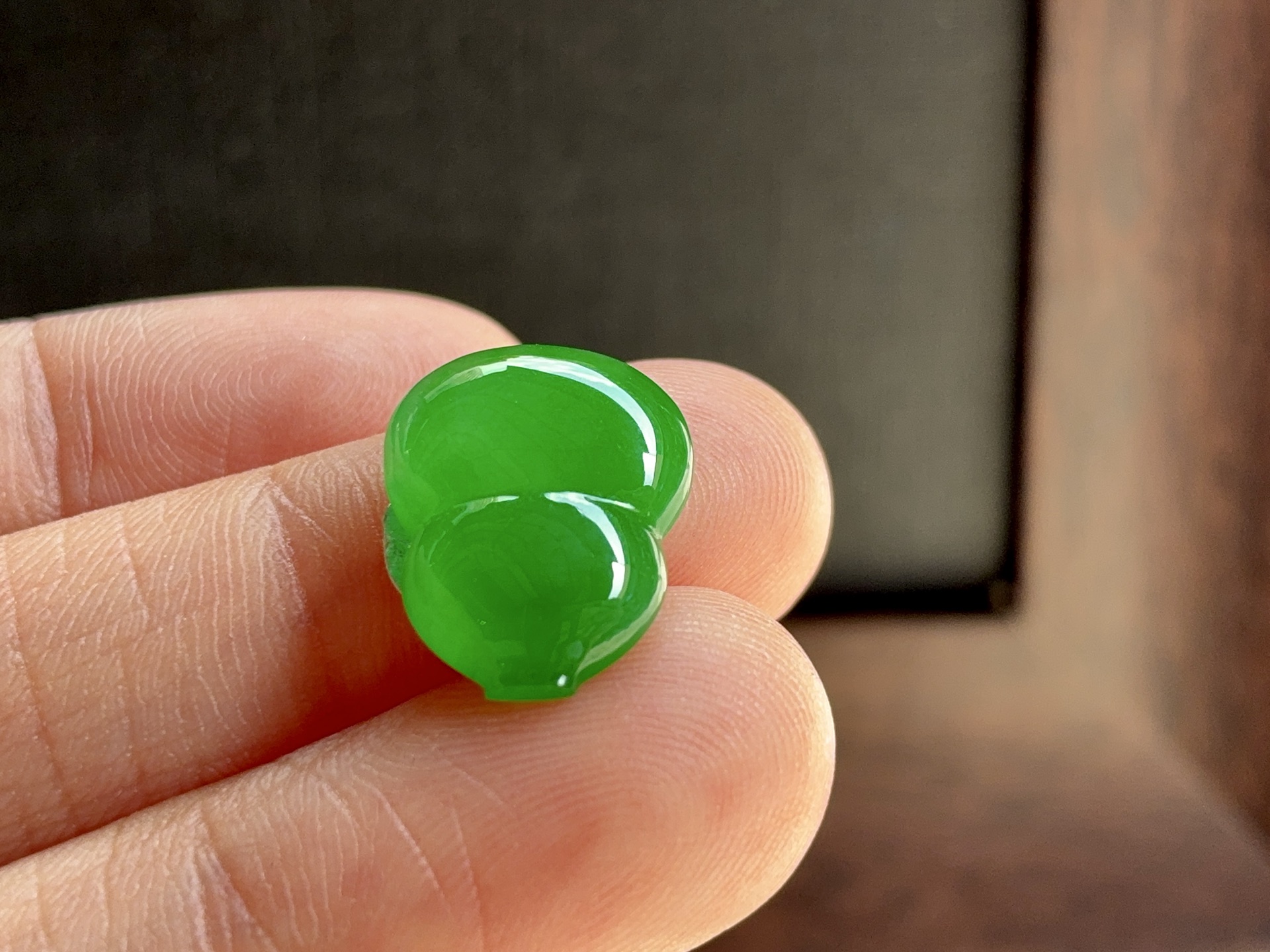️ 冰绿葫芦 尺寸：15.5×12.3×4.5mm 冰润莹绿，福禄吉祥