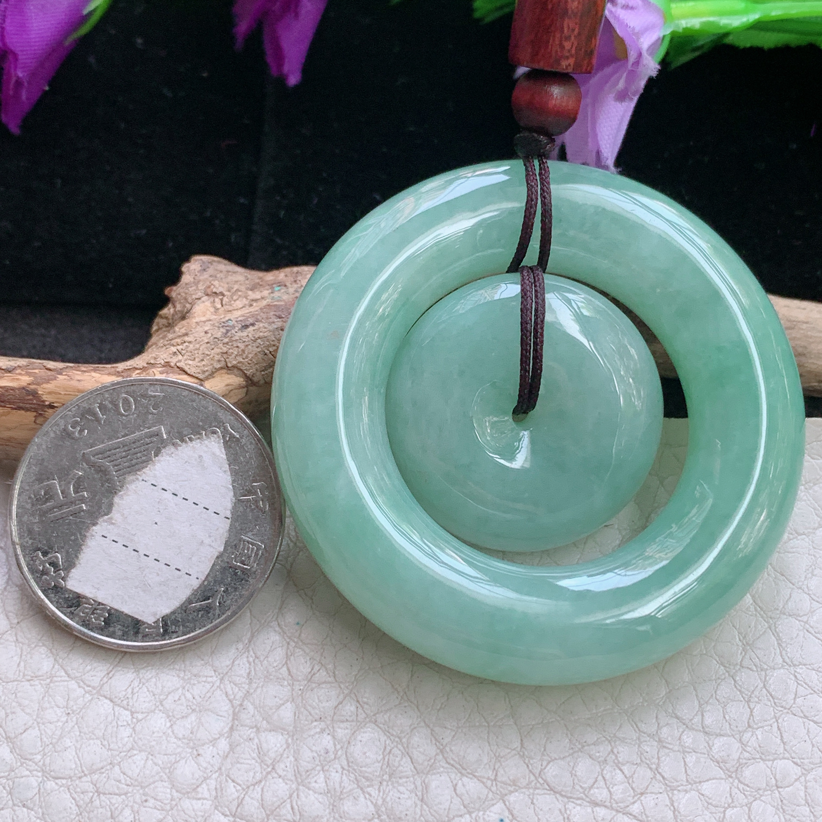 zen自然光48.7*这0缅甸翡翠淡绿子母扣项坠厚装平安扣