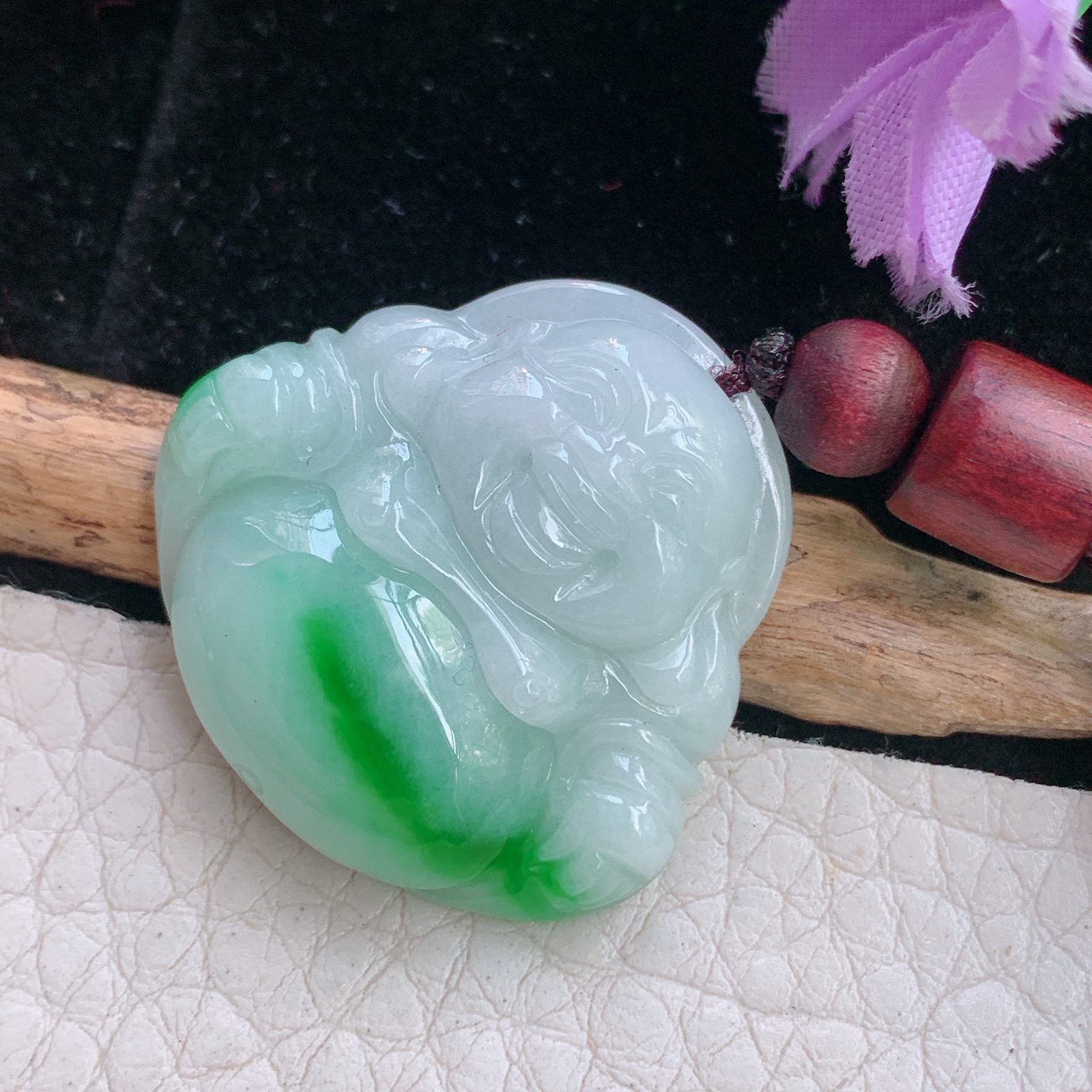 zen自然光27*28.5*6.8缅甸翡翠飘阳绿佛公吊坠白底青弥勒佛项坠
