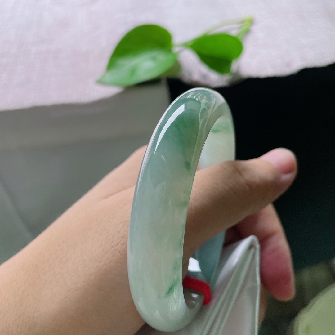 冰飘花正圈，晶莹玉润，种老，花影摇曳，灵动生姿，无裂，ss54246a