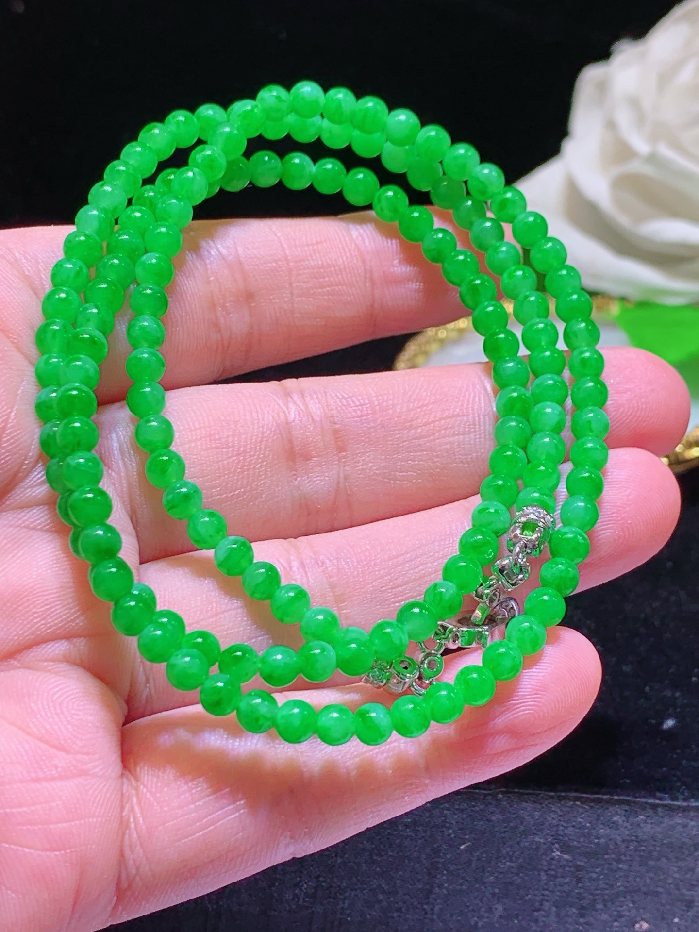 翡翠A货 满绿珠子手链项链两用款 18k金镶嵌，冰润细腻，佩戴效果出众，4.2