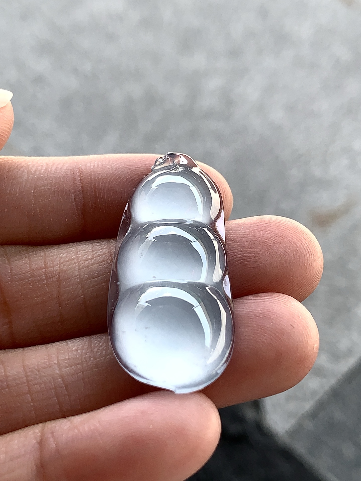 ️ 【冰种福豆】 尺寸：34.2×15.7×5.7mm 冰透莹润，福运绵长