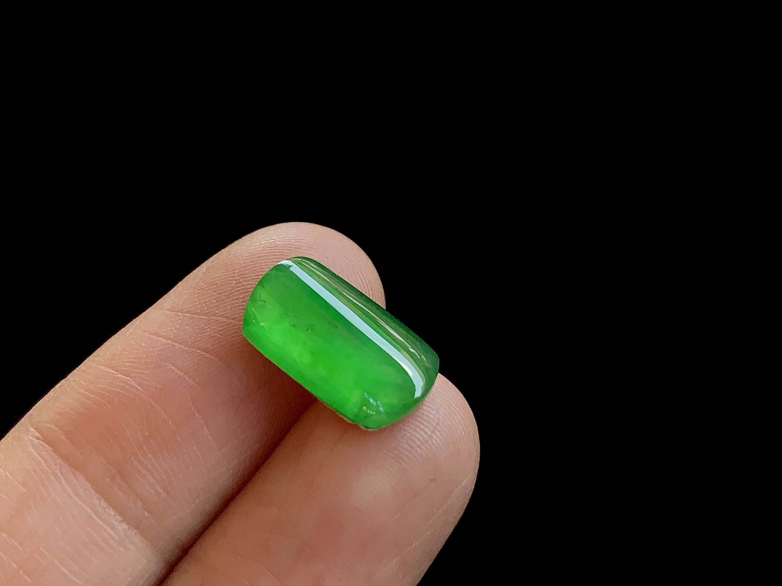 ️ 【绿马鞍】尺寸：13.8×7.8×3.3mm