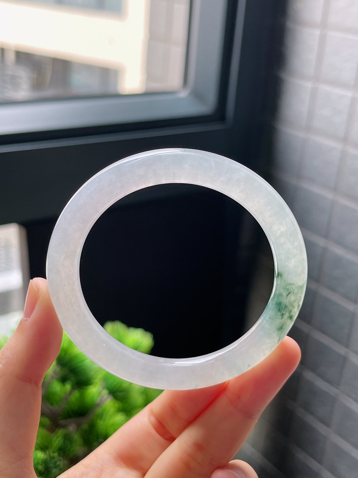圈口53.2，冰飘花美人条翡翠圆条手镯