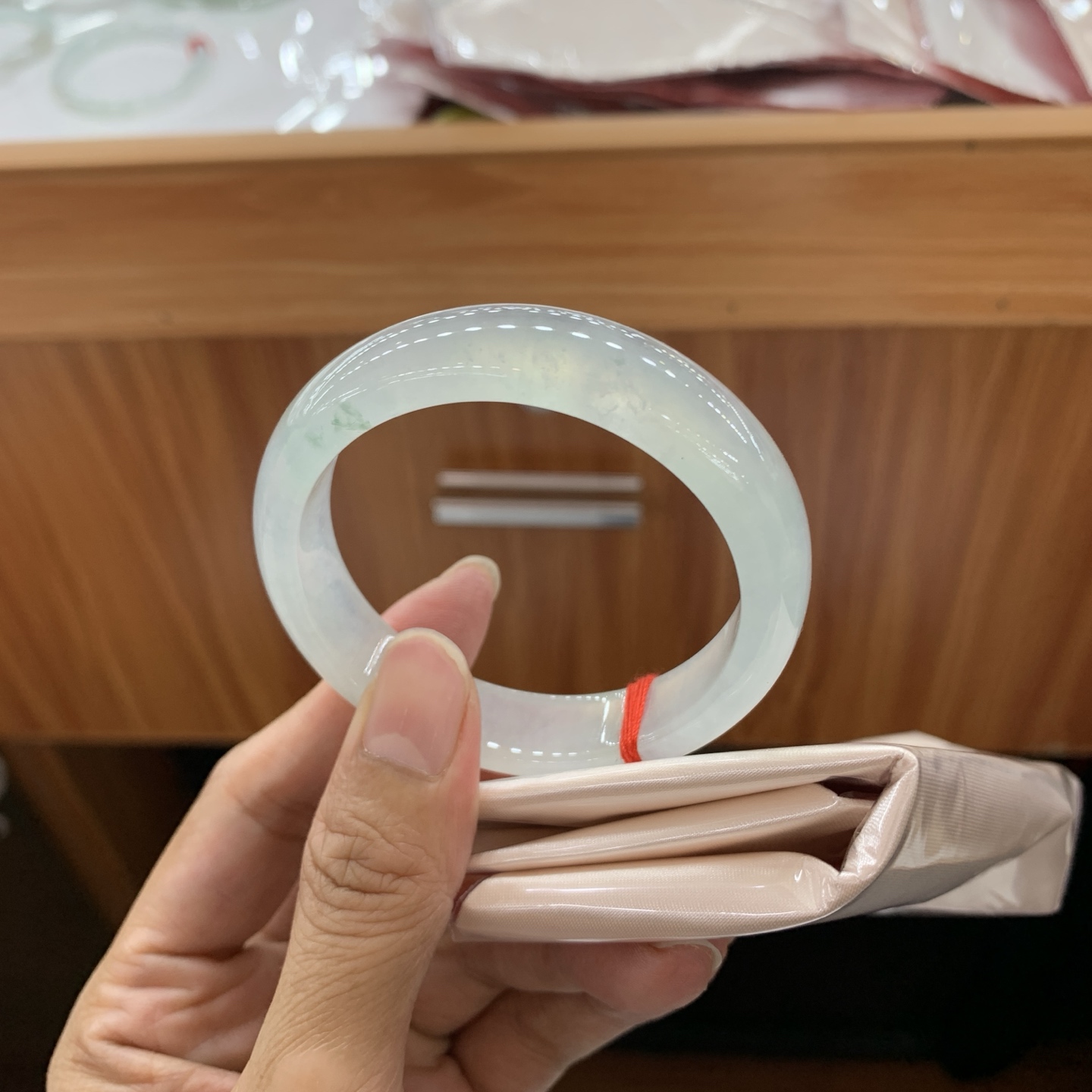冰飘花贵妃翡翠手镯 56-50.3-11.9-7