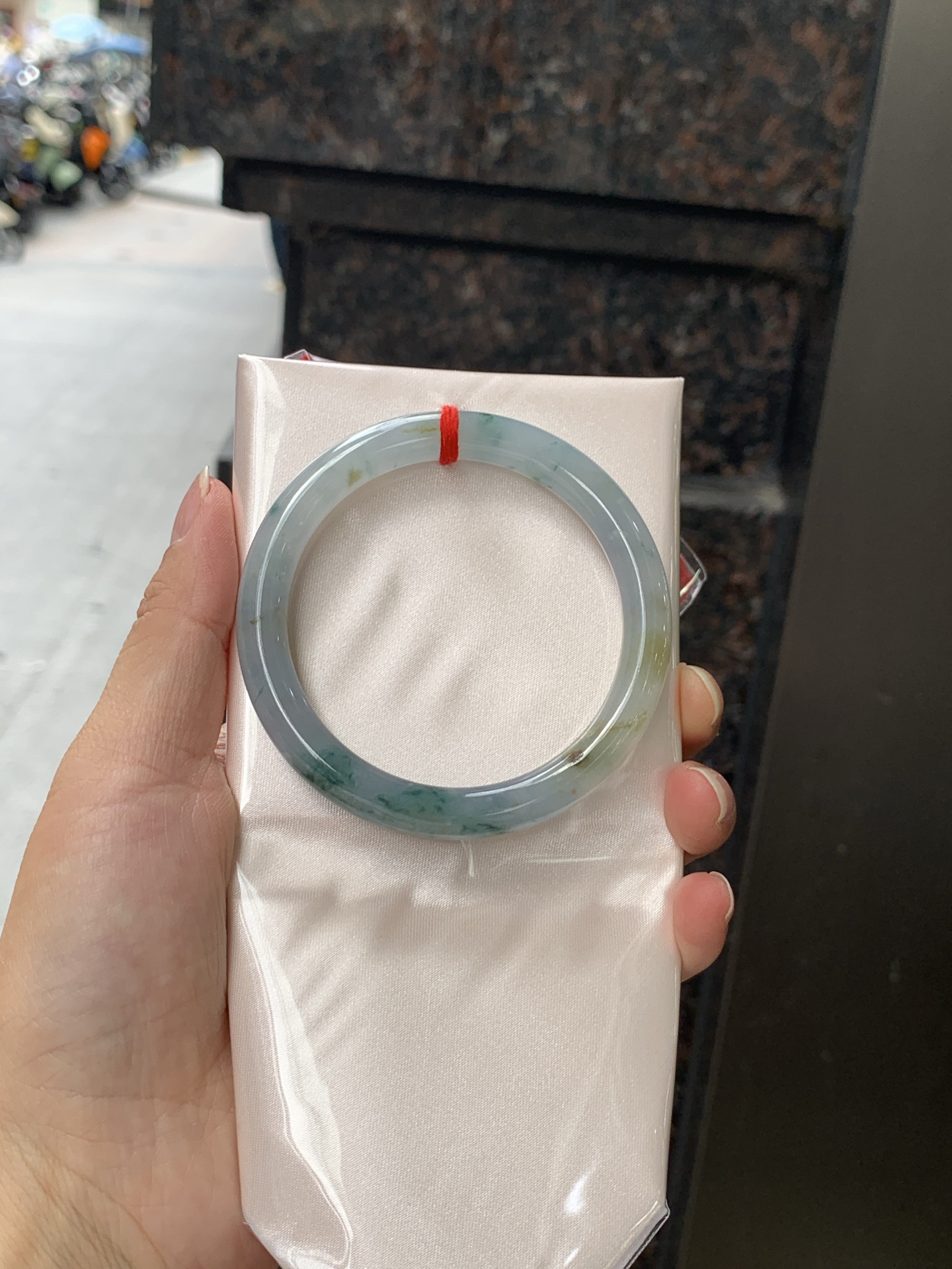 飘花美人条 54-8-7.8 0623-152-26 打灯细纹，有矿点扣手，底妆冰润细腻，飘花灵动飘逸，古典优雅又秀气