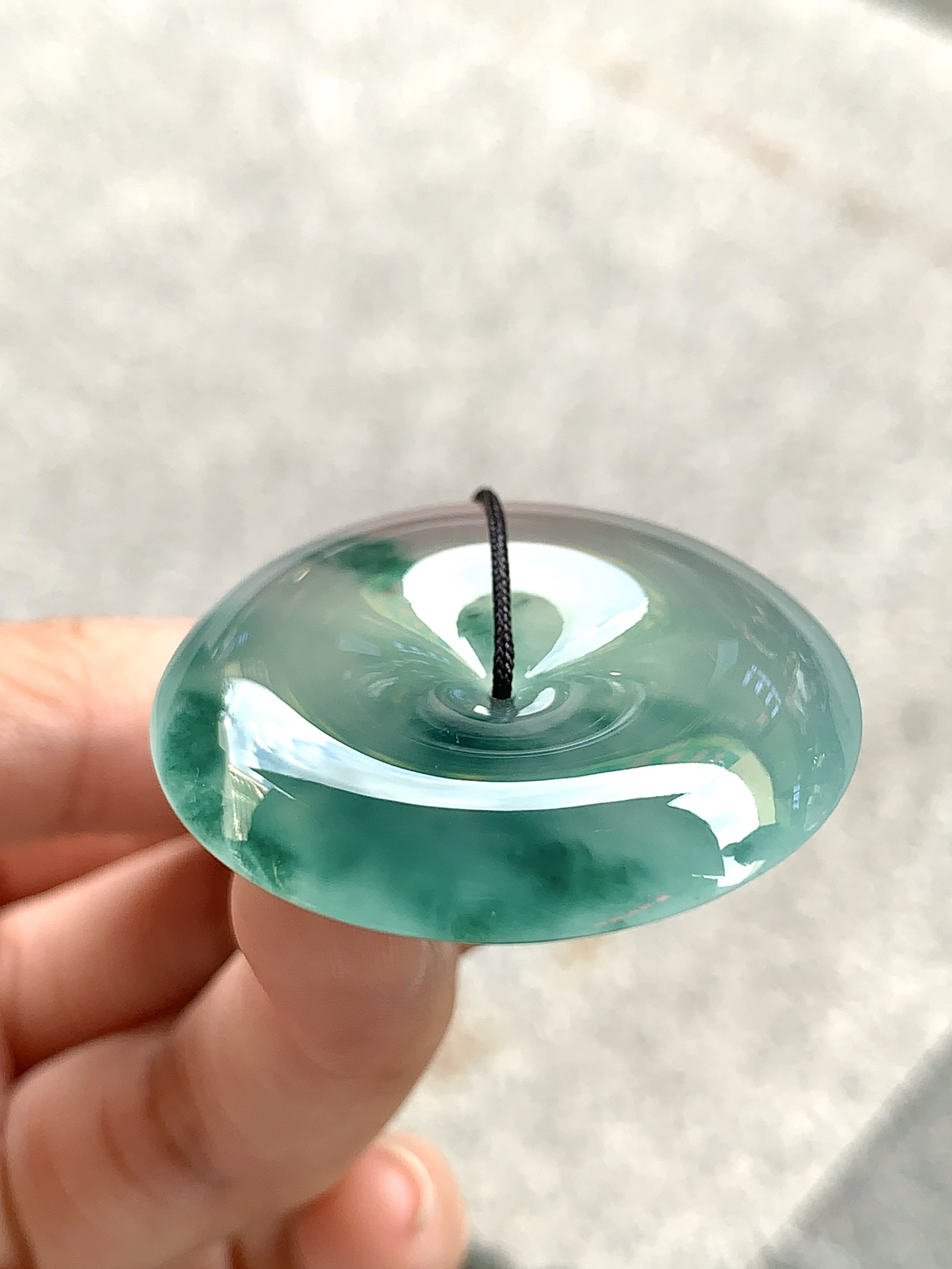 ️ 【飘彩平安扣】 尺寸：35.4×7mm 飘彩灵动，平安顺遂蕴福