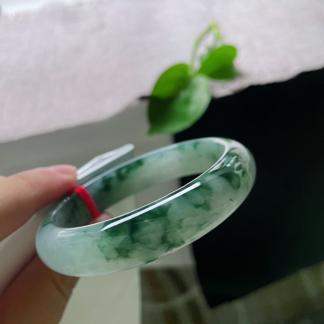 57.9/13.1/7.3飘花正圈，种老水足，繁花似锦觅安宁，贵气，无裂。ss55174a