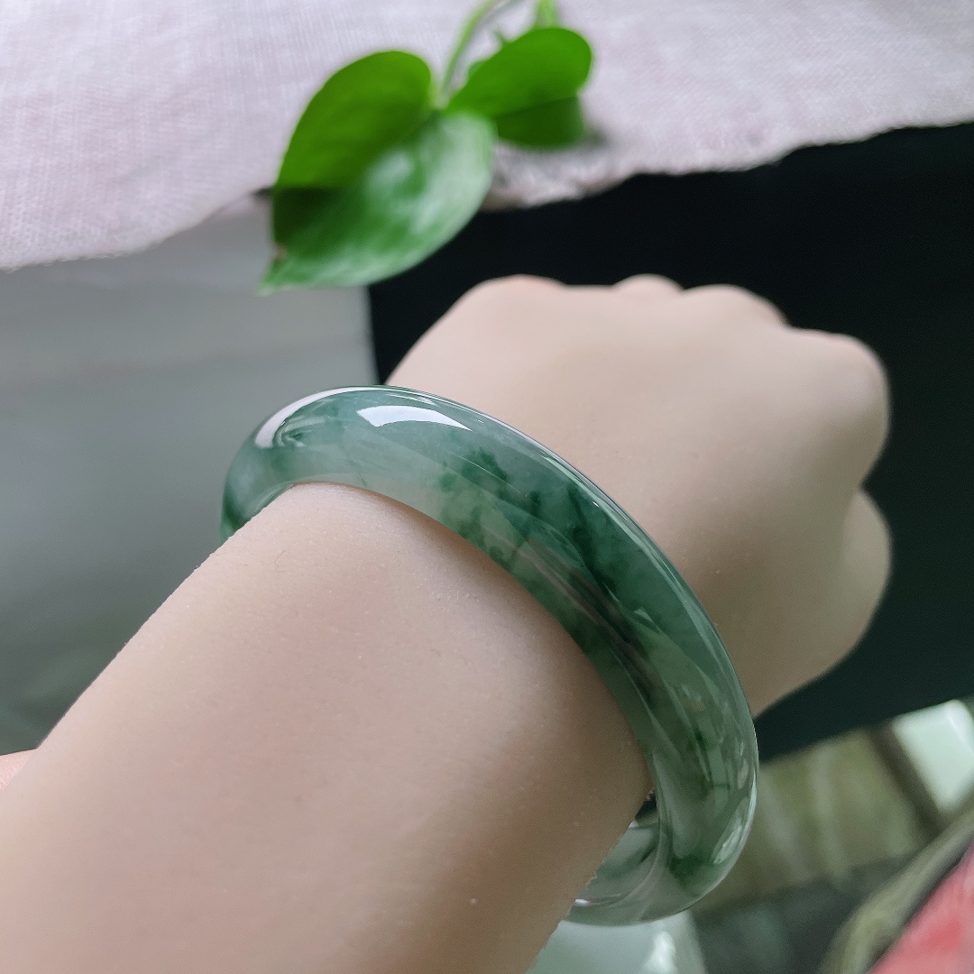 59.6/13.1/7.2飘花正圈，水润细腻，种老水足，繁花似锦觅安宁，典雅贵气，无裂，ss55175a